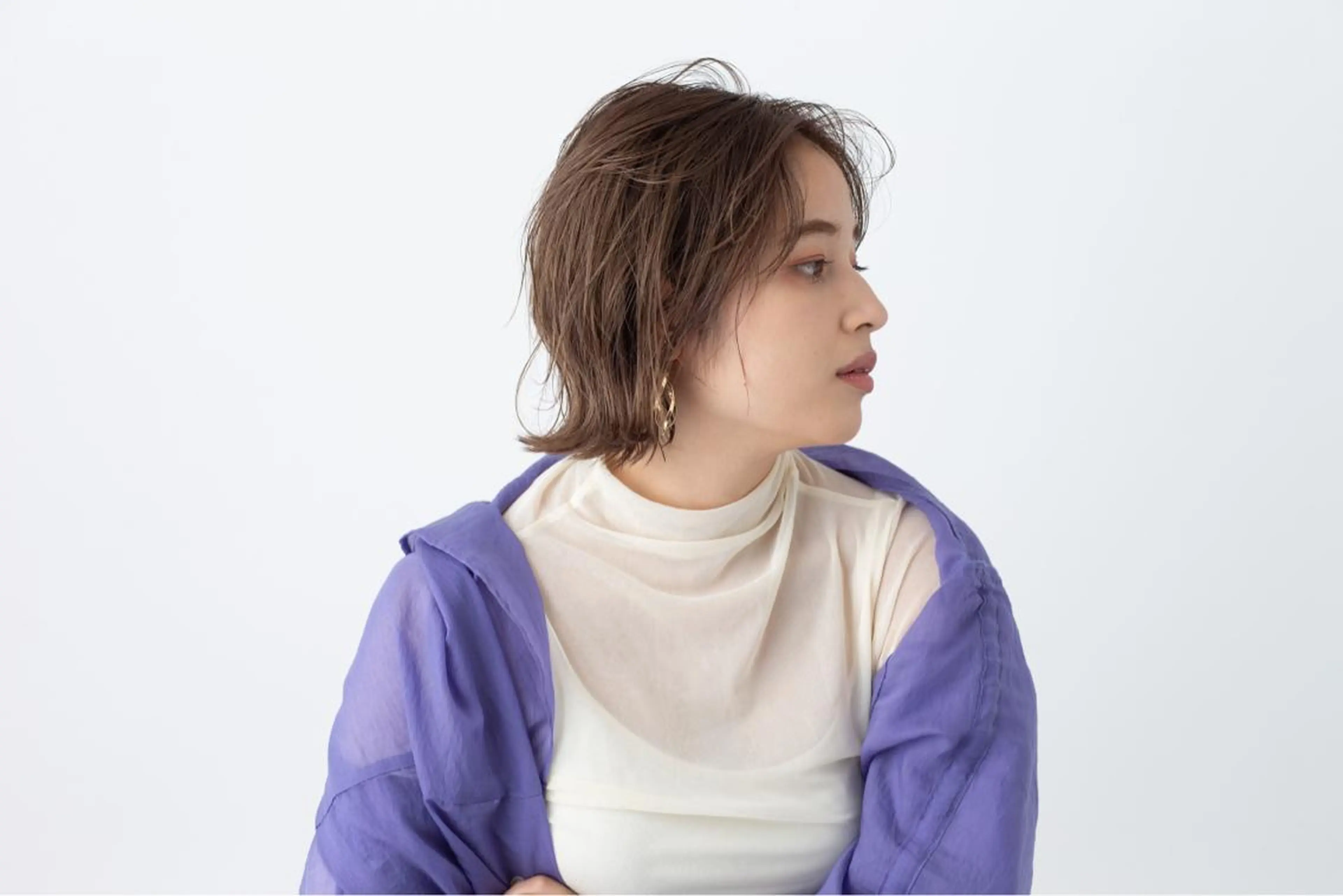 ミディアム くびれヘア ウルフカット カット ヘアカラー トリートメント hoNua. 栄/透明感カラーのヘアスタイル