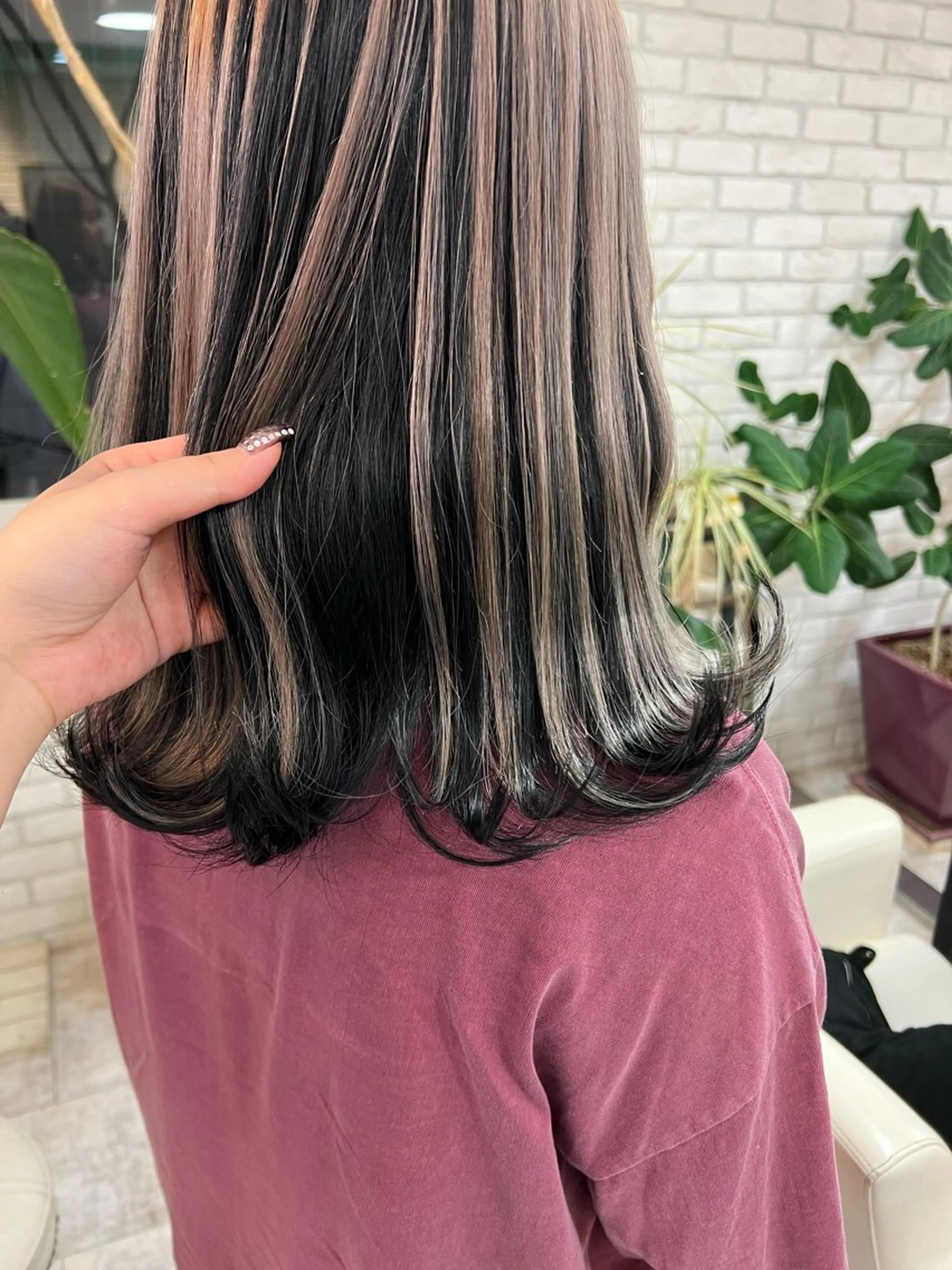 セミロング カラー 🎀野崎 美玖𝜗𝜚˚⋆のヘアスタイル