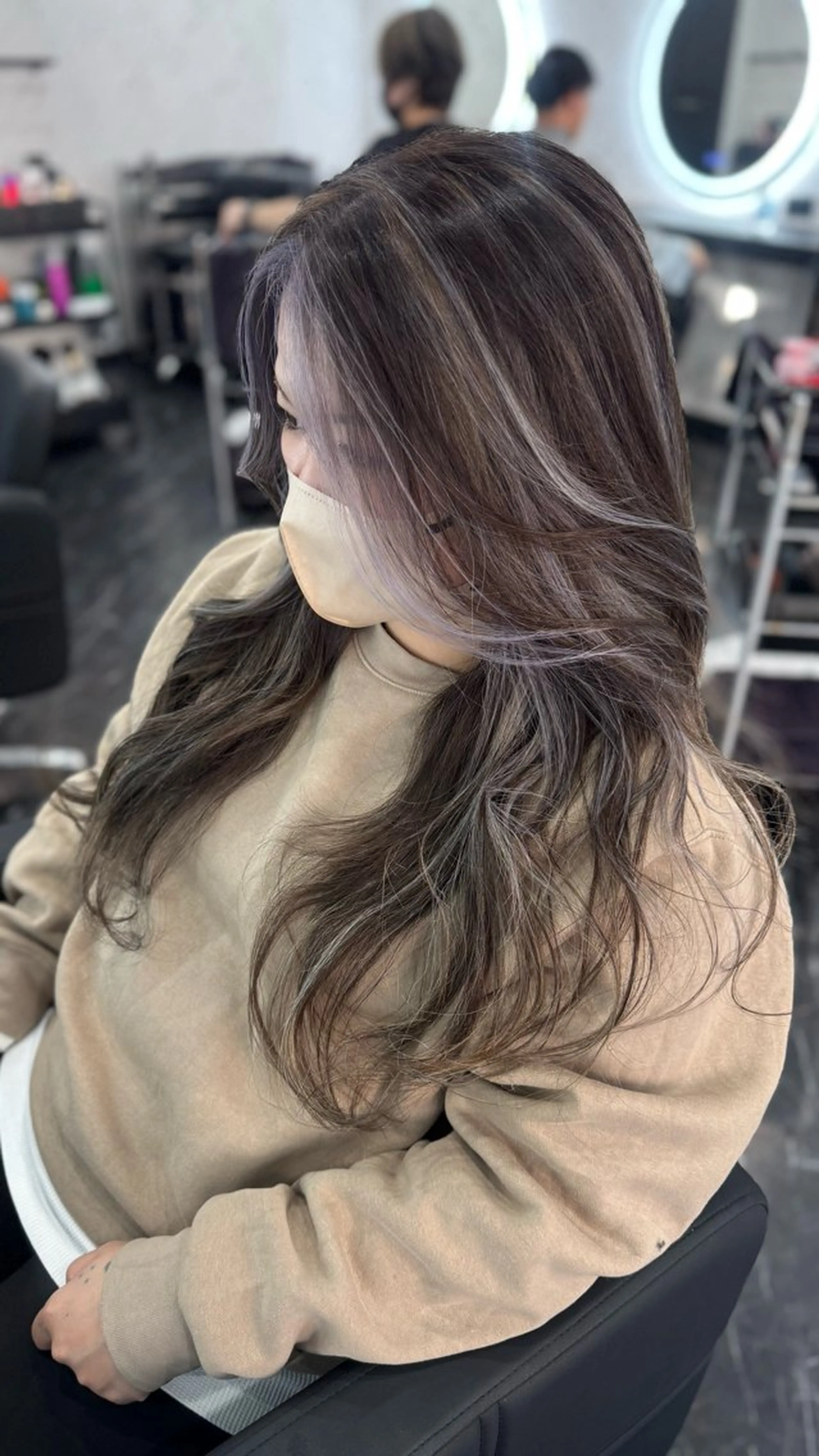 ロング ヘアカラー stylist Momoのヘアスタイル