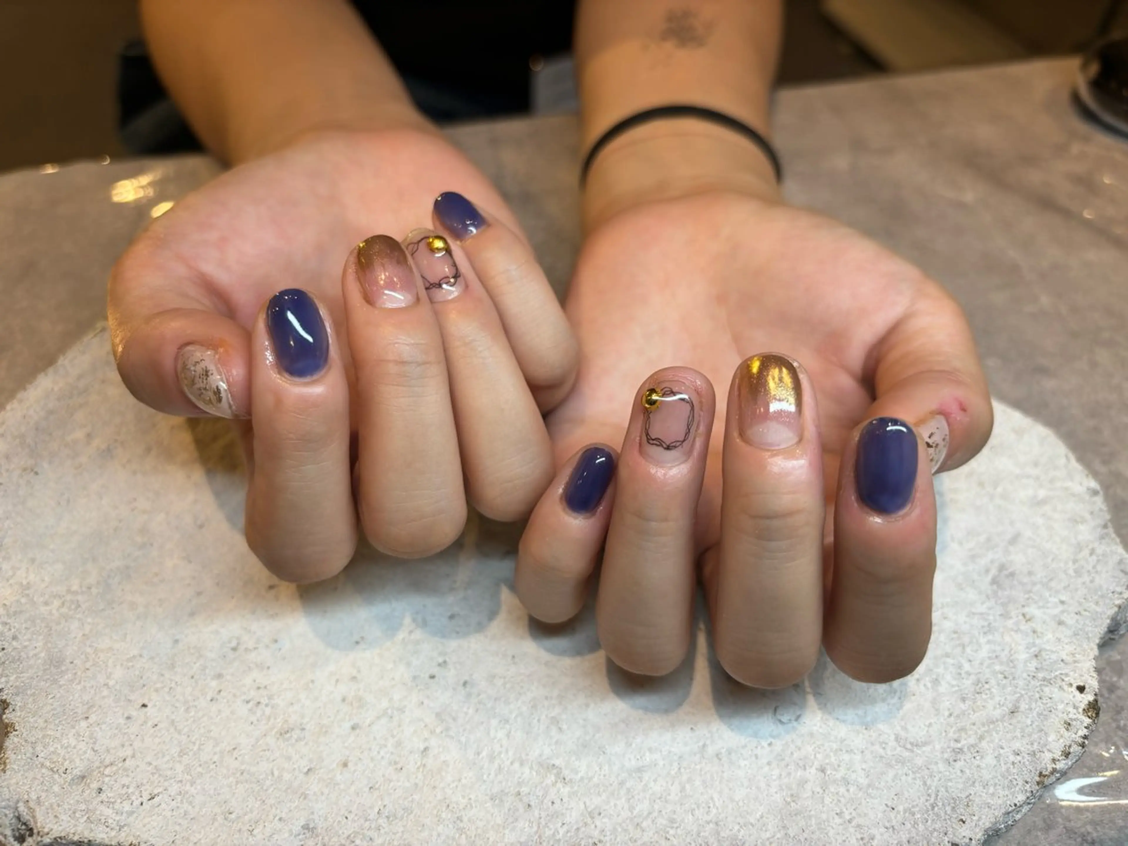 ネイル アートネイル ニュアンスネイル HONOKA W 【深江橋店】のネイルデザイン