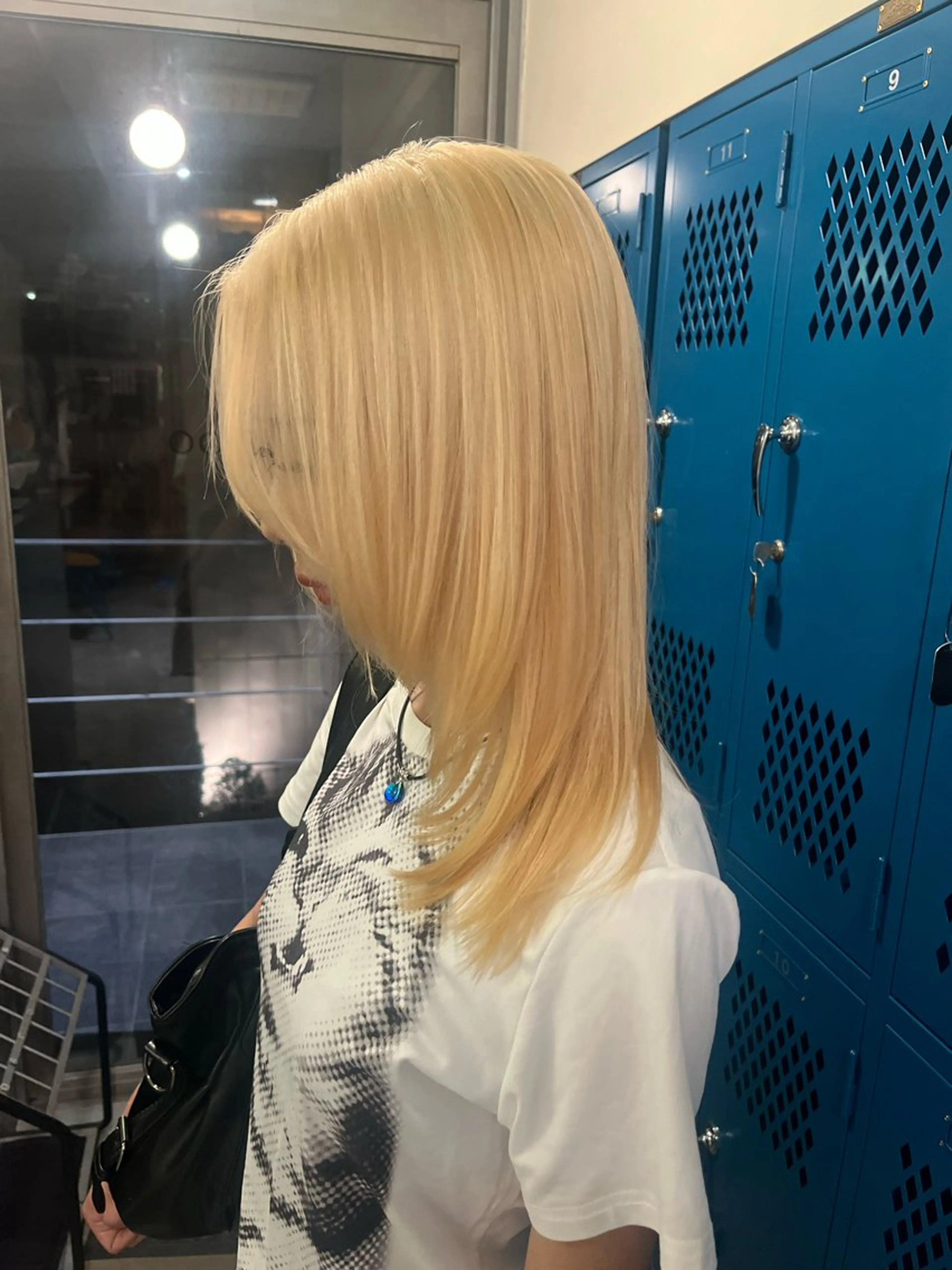 ミディアム カラー ブリーチ ダブルカラー ヘアカラー 韓国ヘア・ 艶カラーさおり💟のヘアスタイル