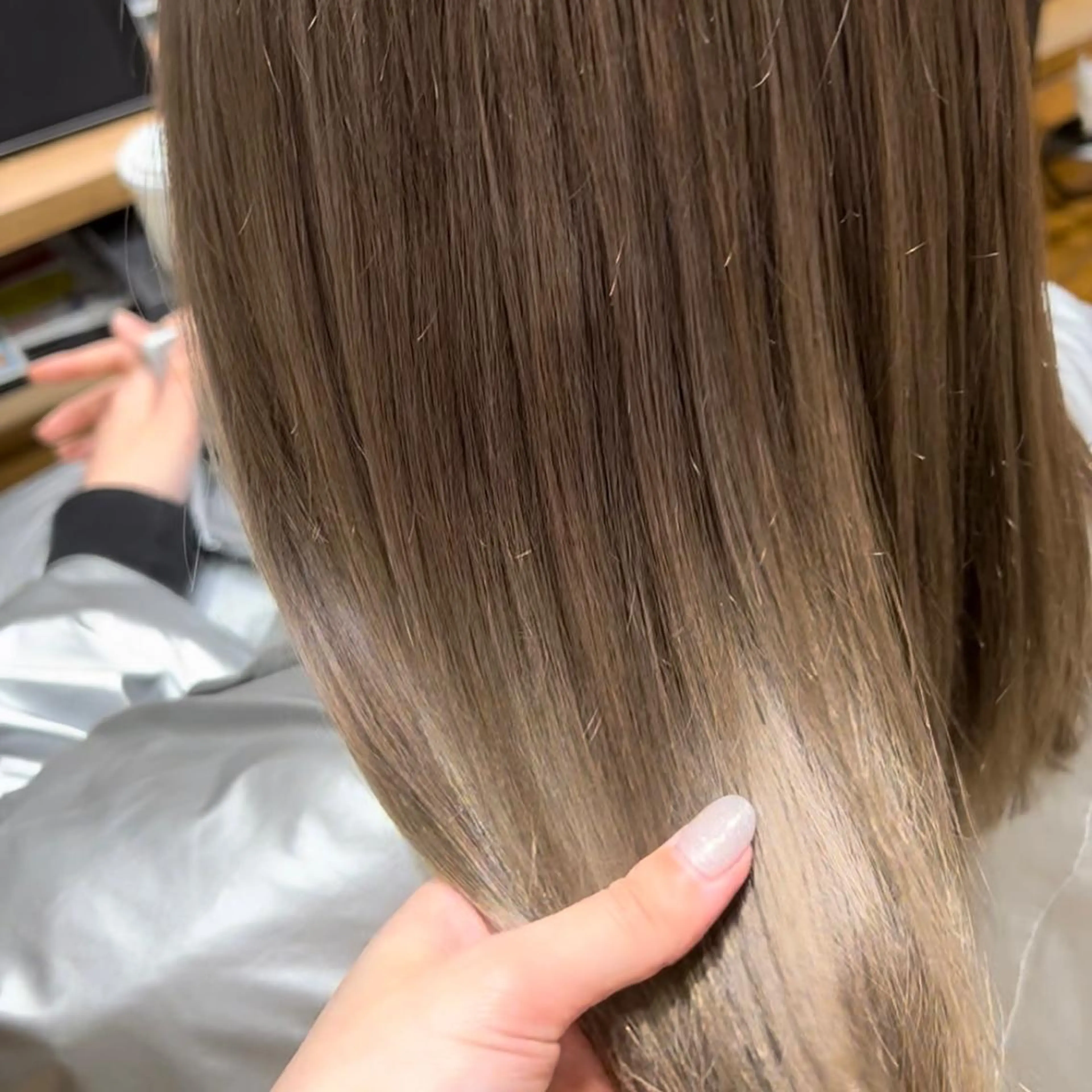 ミディアム カット ヘアカラー トリートメント 🧡くびれヘア/前髪 顔周り🧡久原結衣のヘアスタイル