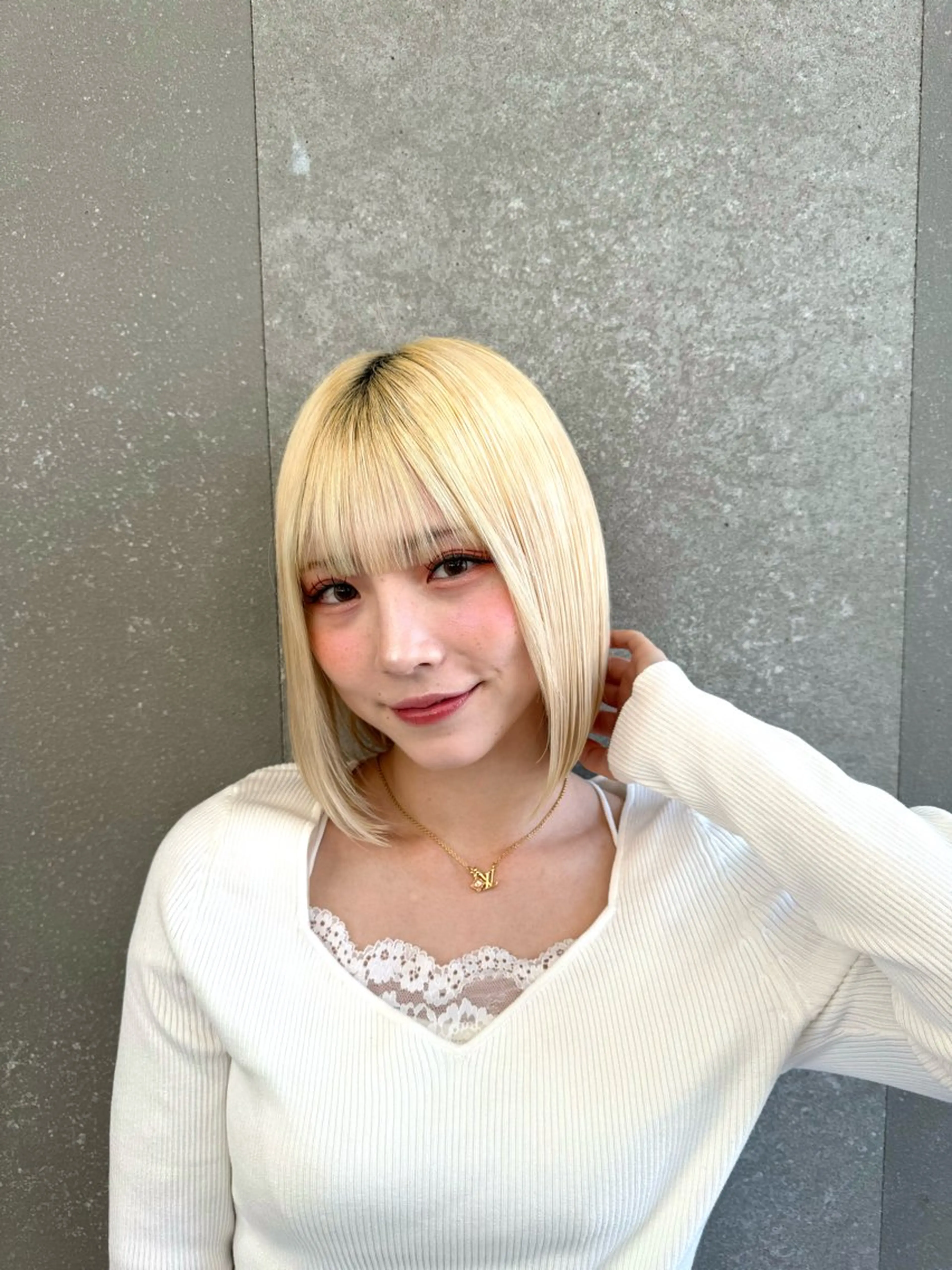ショート カラー 切りっぱなしボブ ブリーチ ハイトーンカラー ボブ 髪質改善 カット ヘアカラー トリートメント ボブ/韓国ヘア/縮毛 /髪質改善💠翔平のヘアスタイル