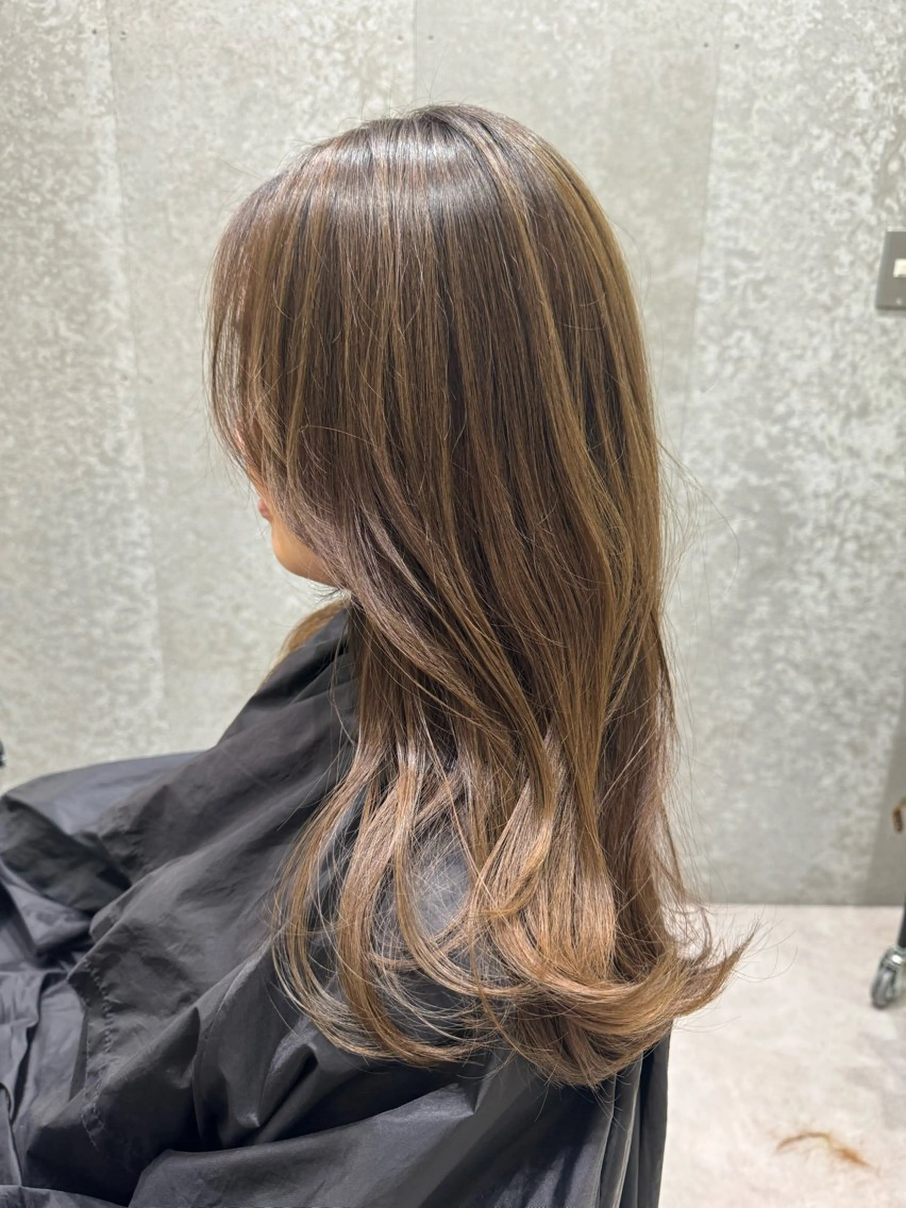 ブリーチ無しカラーのBefore afterの撮影をさせていただける方の写真