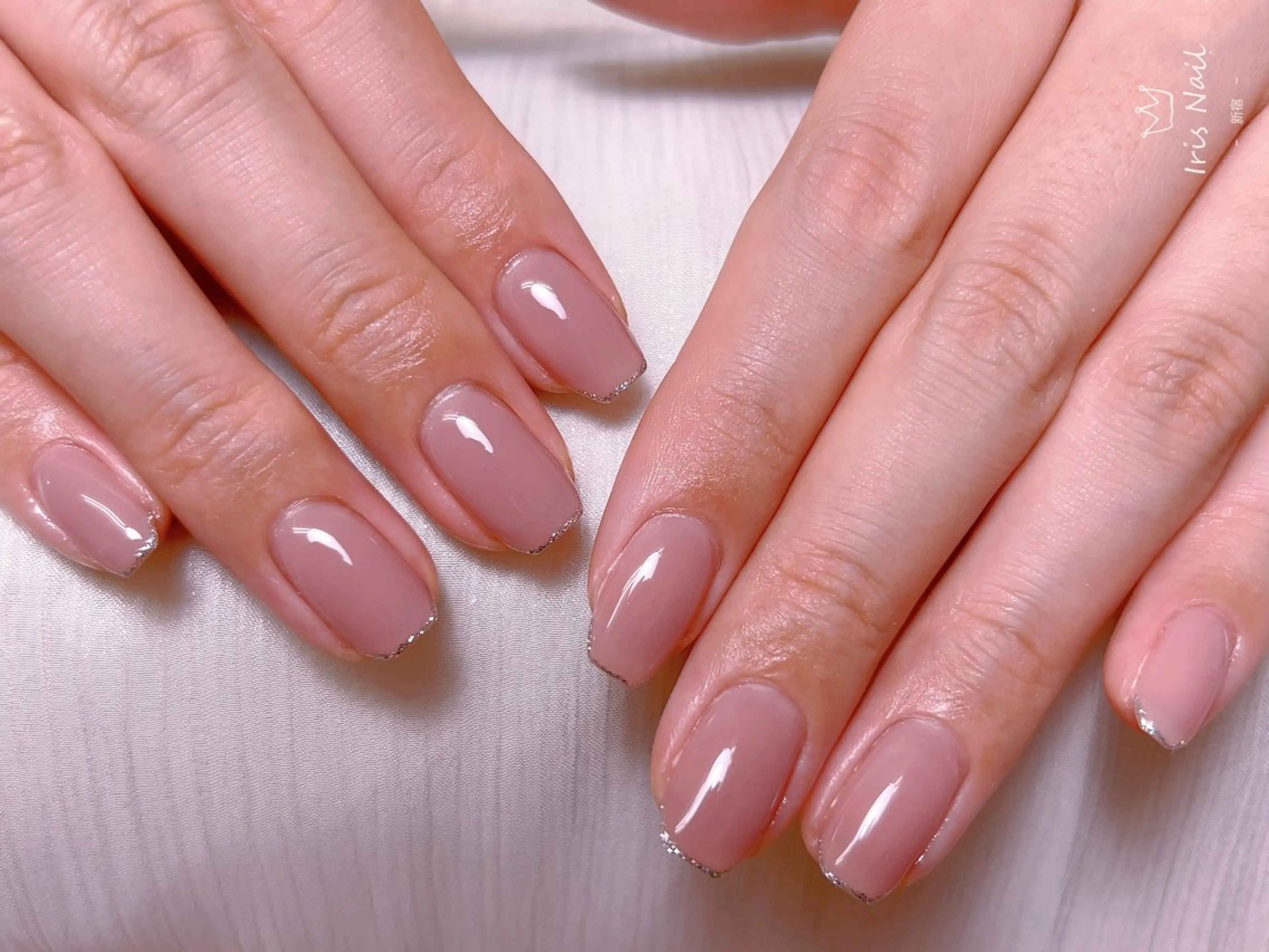 ネイル フレンチネイル ジェルネイル グラデーション 韓国ネイル マグネットネイル ハンドネイル 【長さ出し】 IRIS NAILのネイルデザイン
