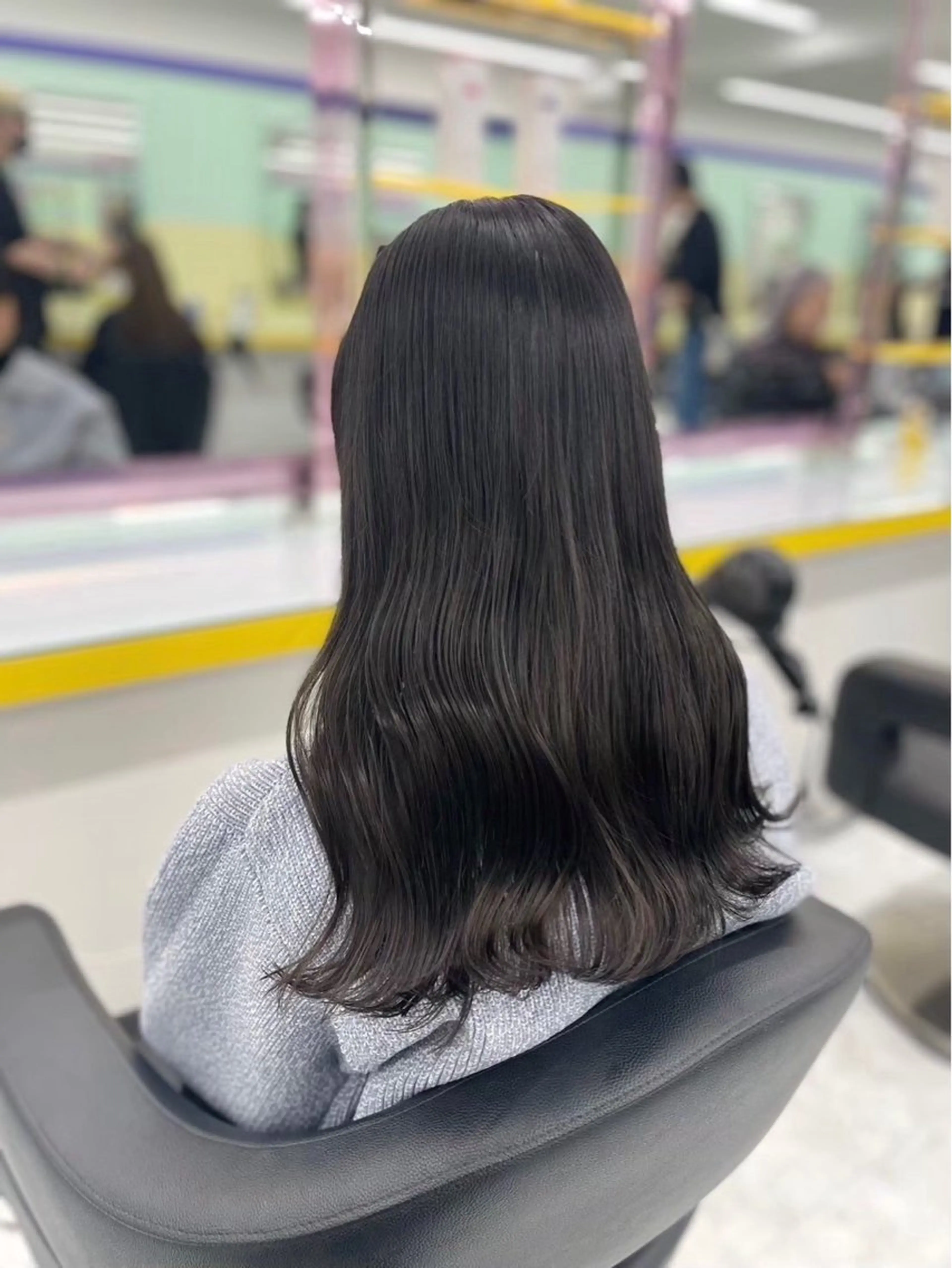 ロング カラー ブリーチなし艶カラー タクト🫧のヘアスタイル