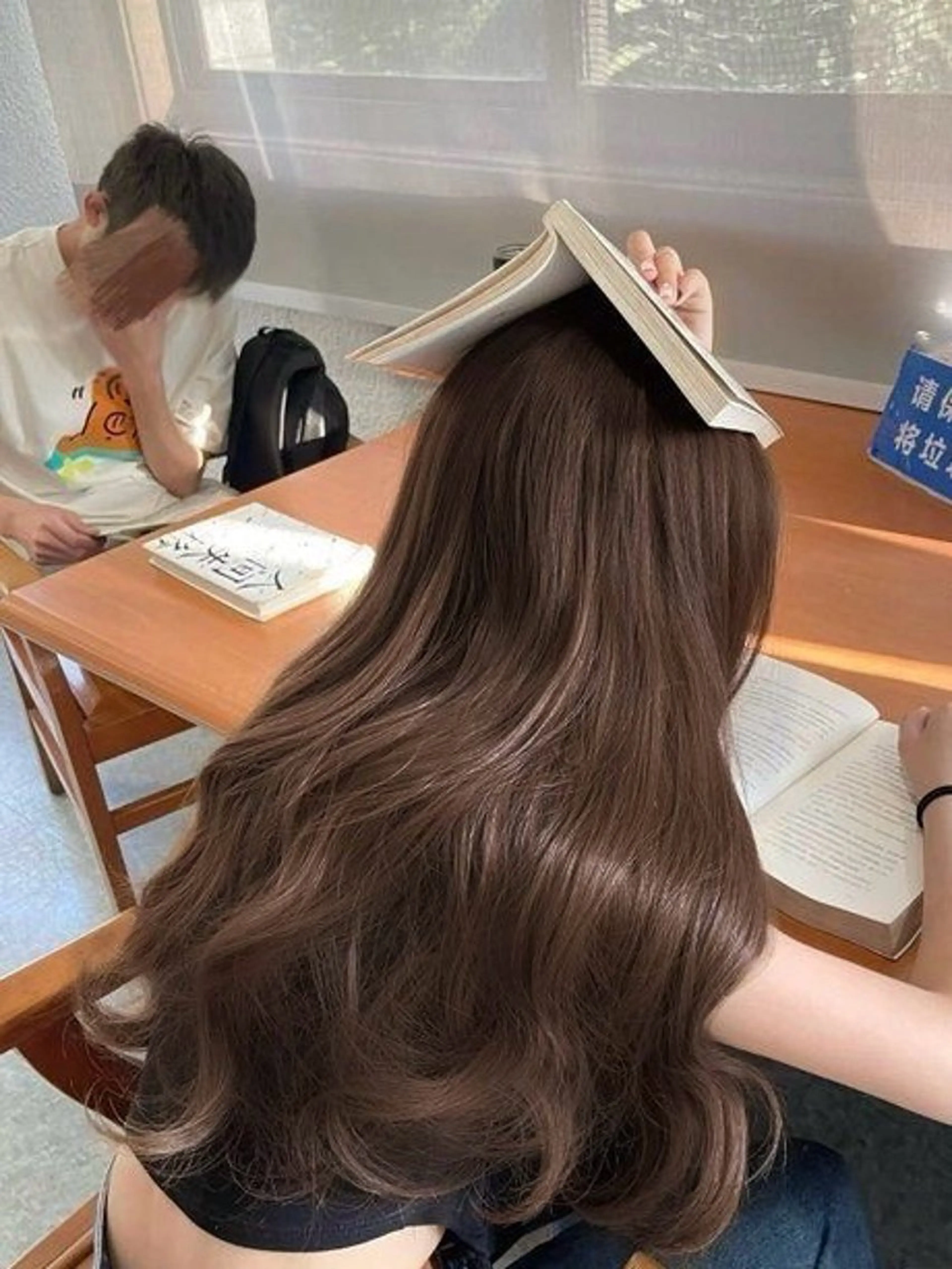 セミロング カラー ヘアカラー トリートメント ブリーチなし🤍透明 感カラー🤍しゅうじのヘアスタイル