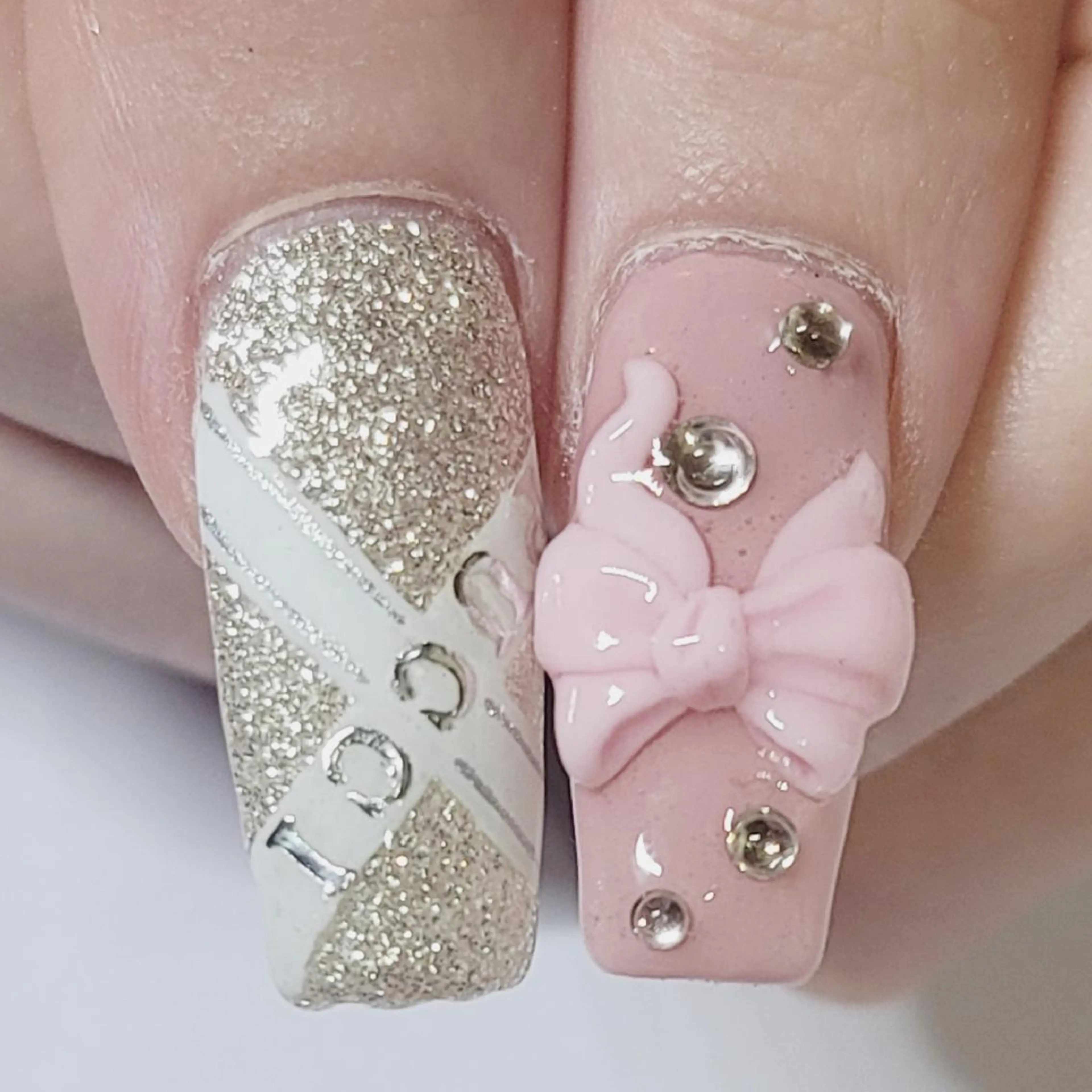 ネイル アートネイル ガーリー レース ワンカラーネイル ピンク ハンドネイル よしだ ひろきのネイルデザイン