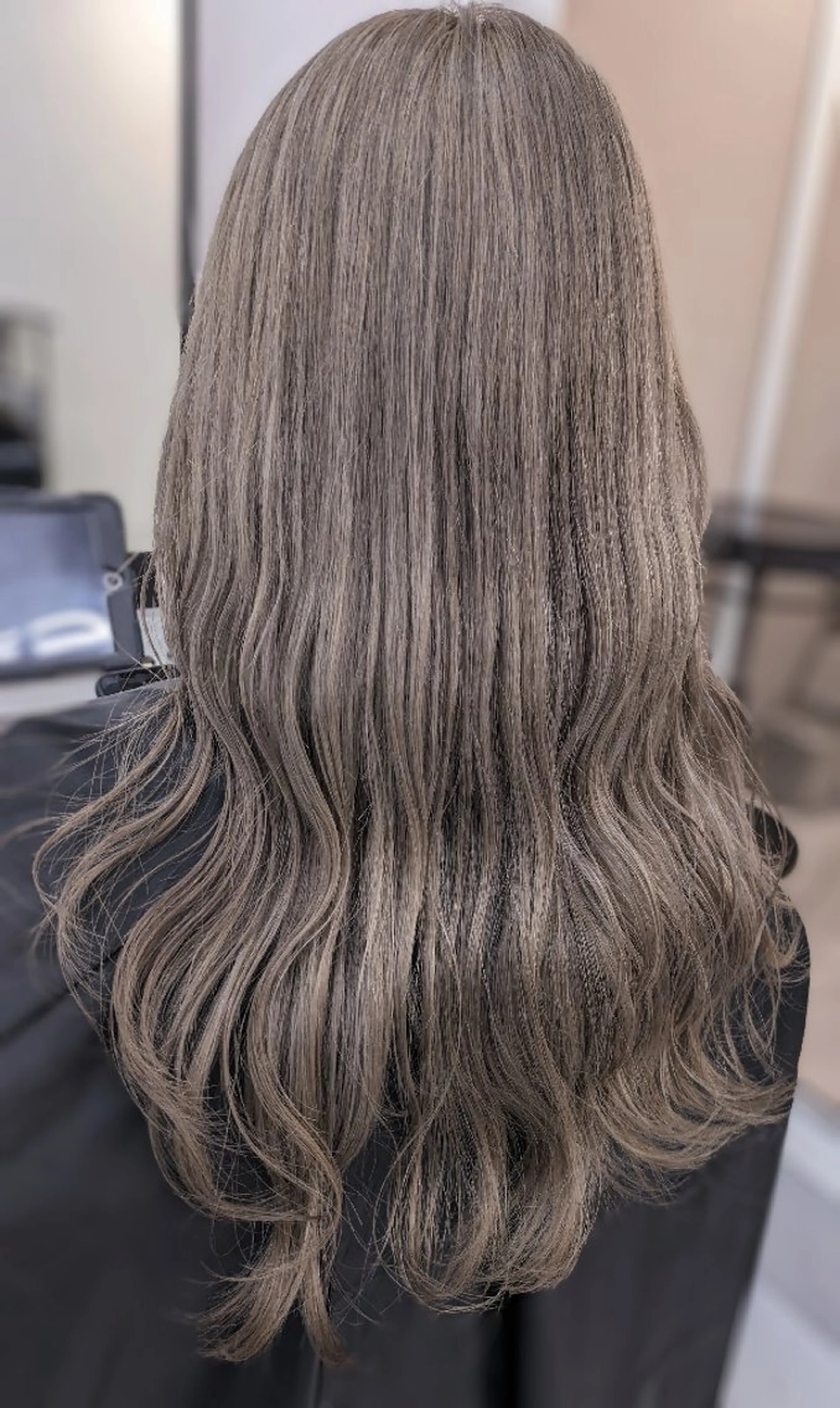 ロング カラー ベージュカラー ブリーチ ケアブリーチ ダブルカラー グレージュ ヘアカラー トリートメント ヘアセット 韓国ヘア🇰🇷  メンズカット 猿川のヘアスタイル