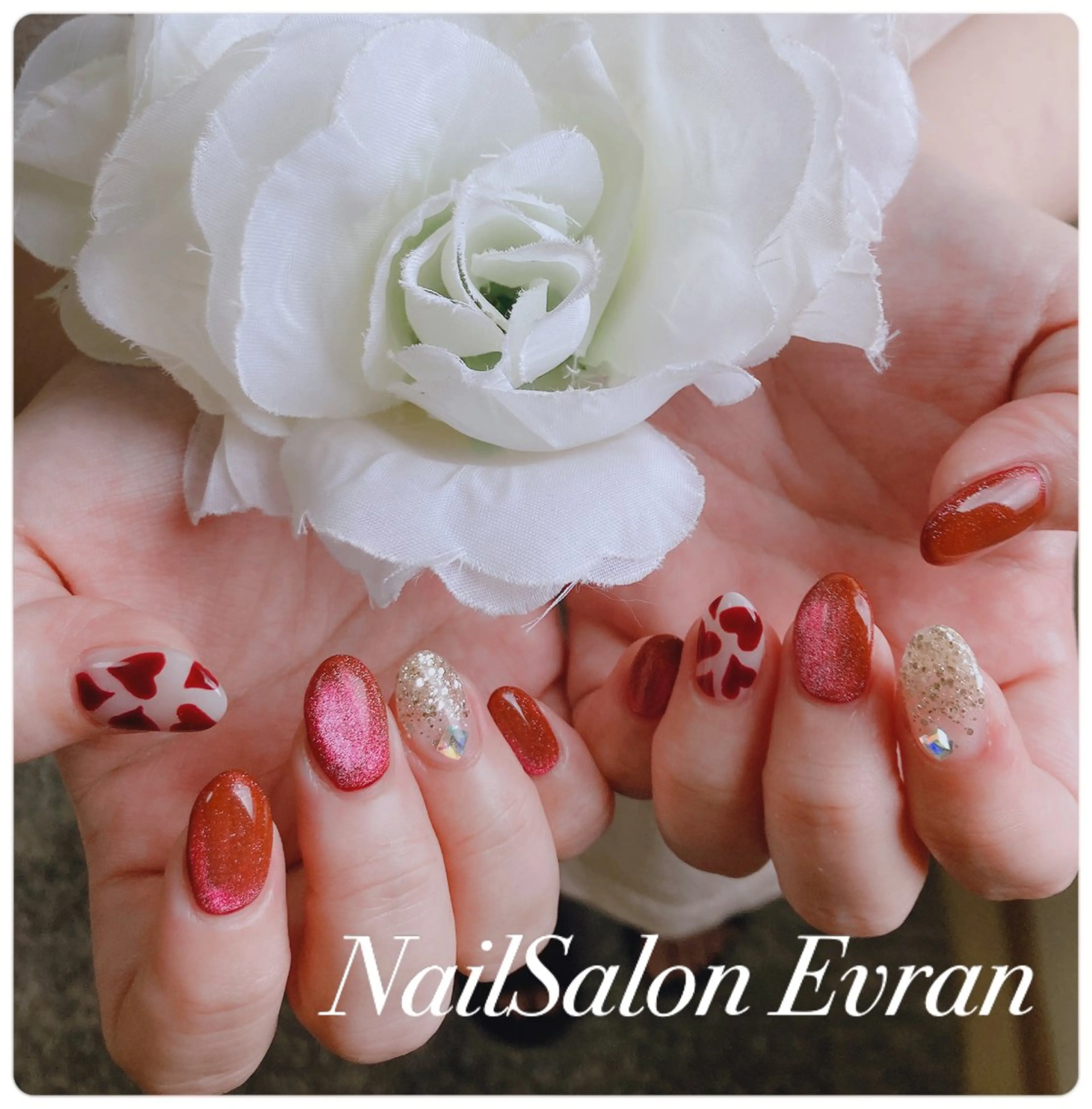 ネイル アートネイル フレンチネイル マグネットネイル 持ち込み ニュアンスネイル Nail salon Evranのネイルデザイン
