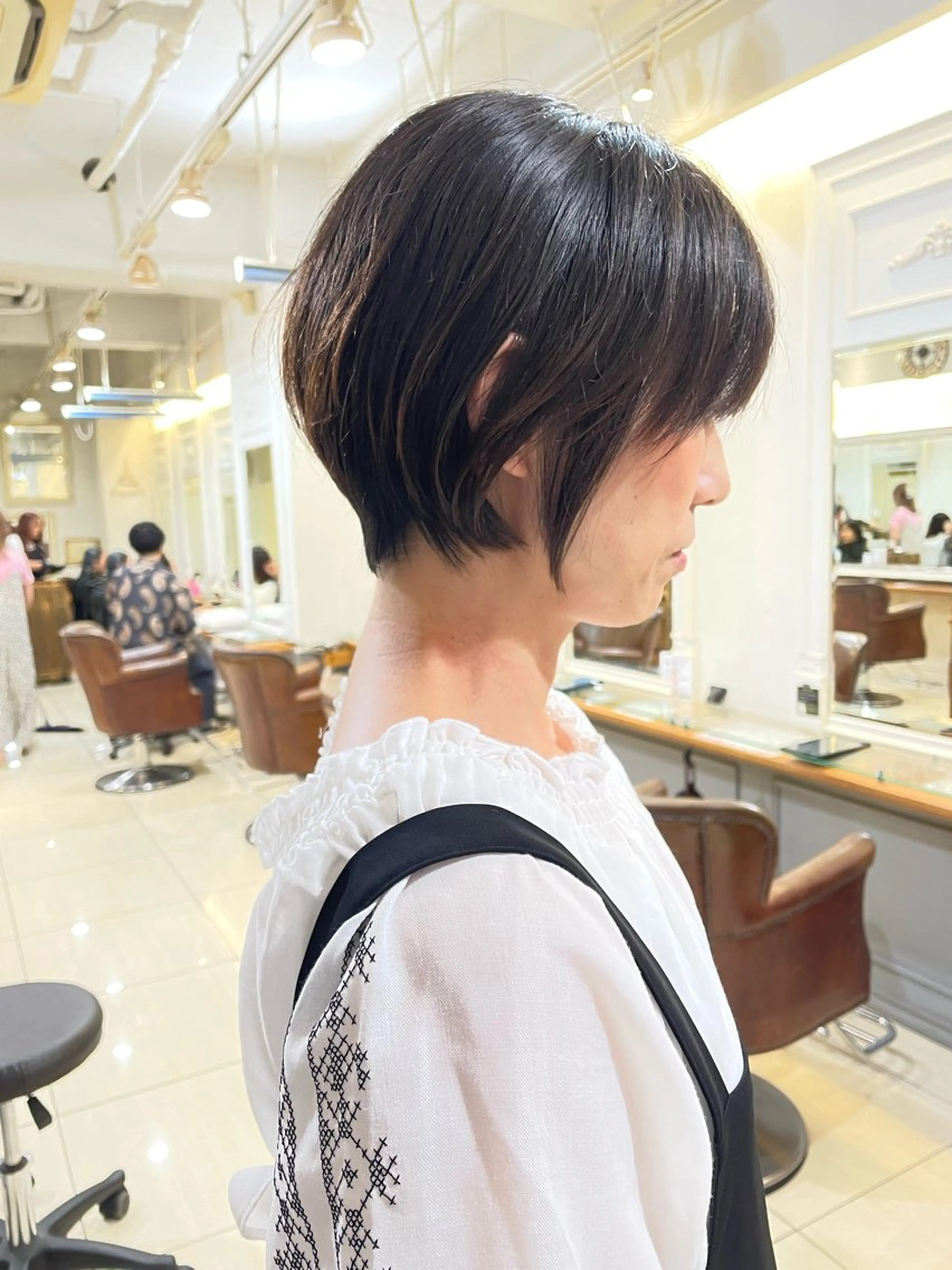 ショート くびれヘア ショートヘア ボブ ブリーチ/miinaのヘアスタイル