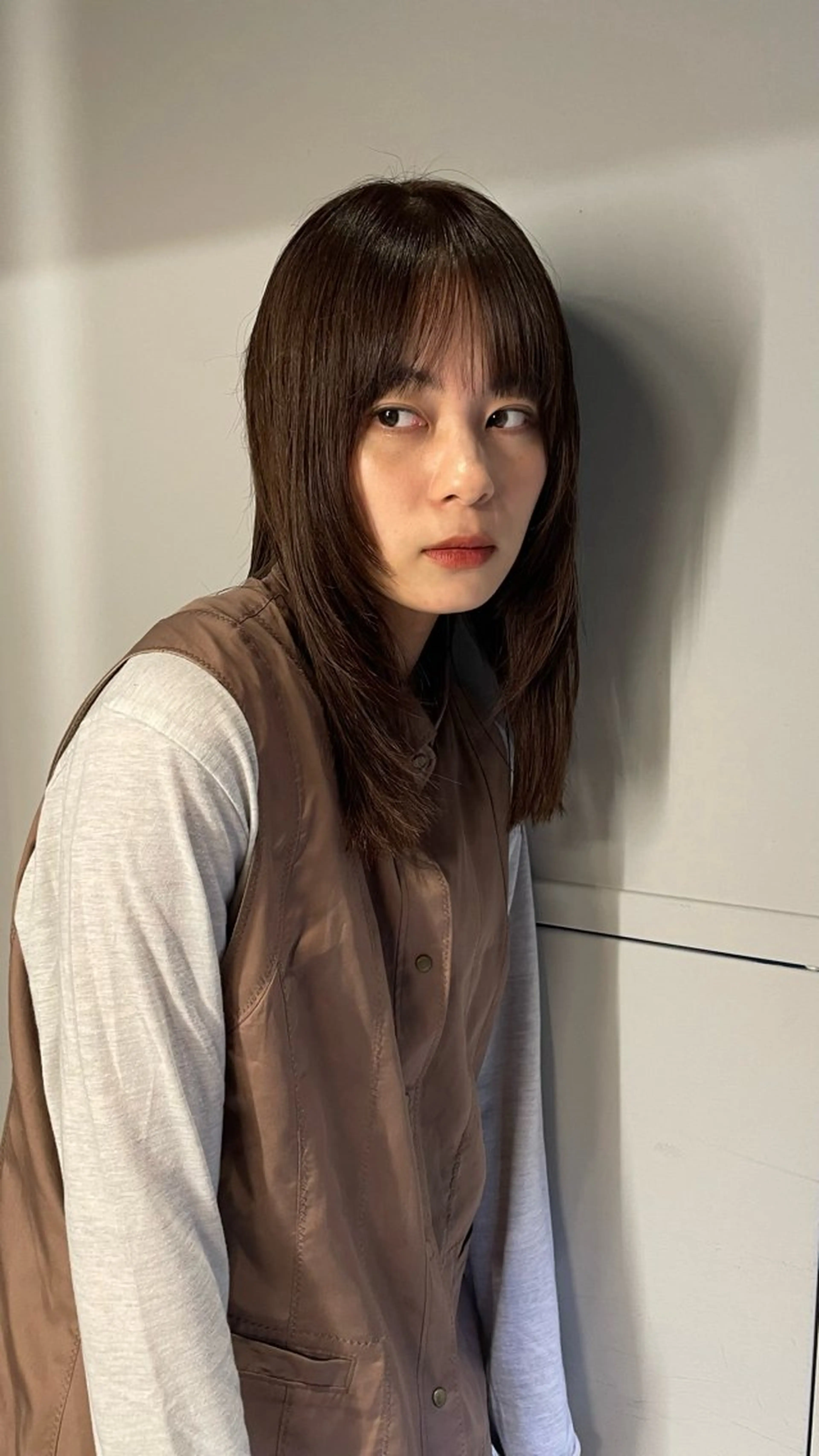 ミディアム カラー ベージュカラー ブリーチ 透明感カラー グレージュ ブリーチなしカラー 原宿/パーマ 🧺ユウマのヘアスタイル
