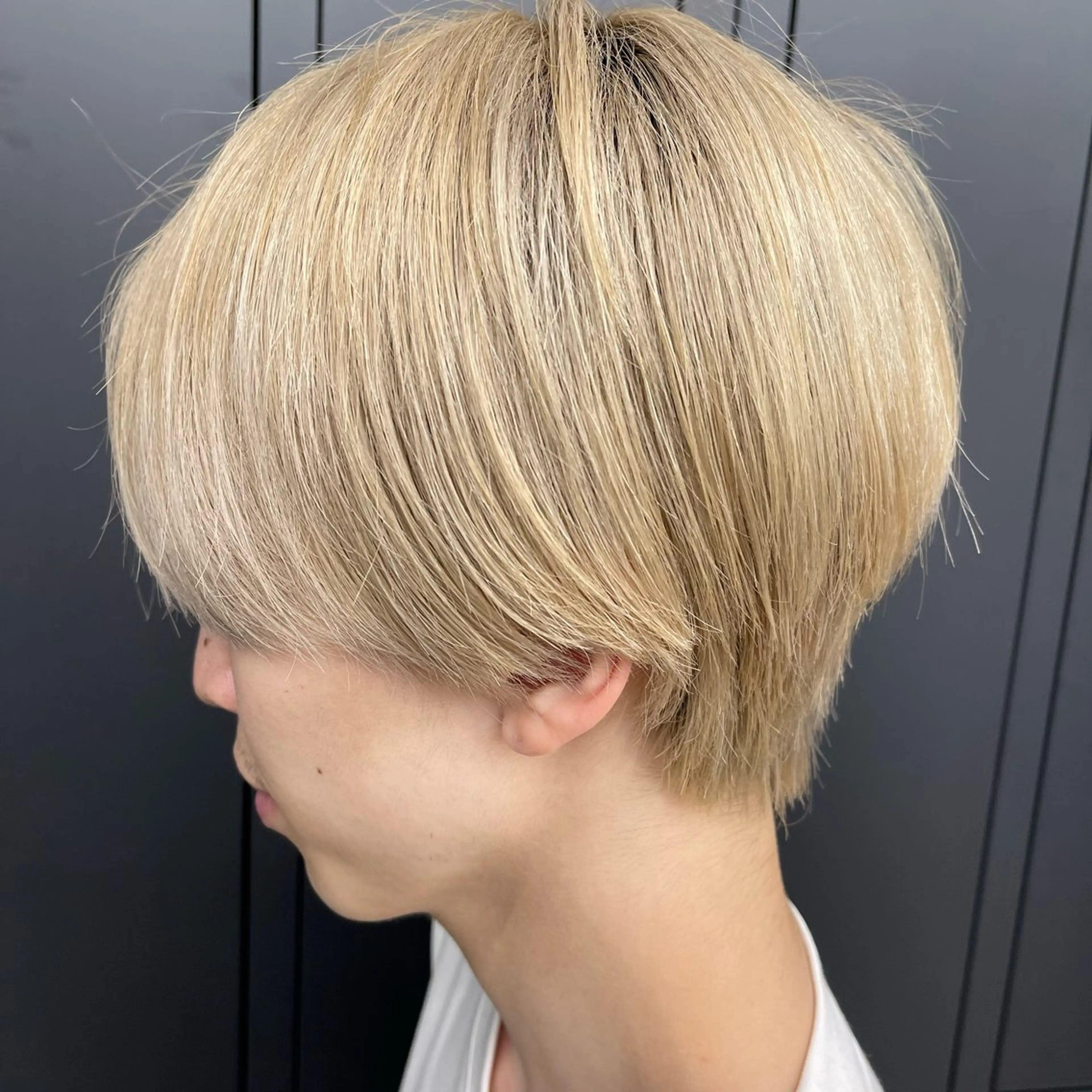 カラー メンズ メンズブリーチ ブリーチ ブロンド メンズ縮毛矯正/折羽 翔也のヘアスタイル