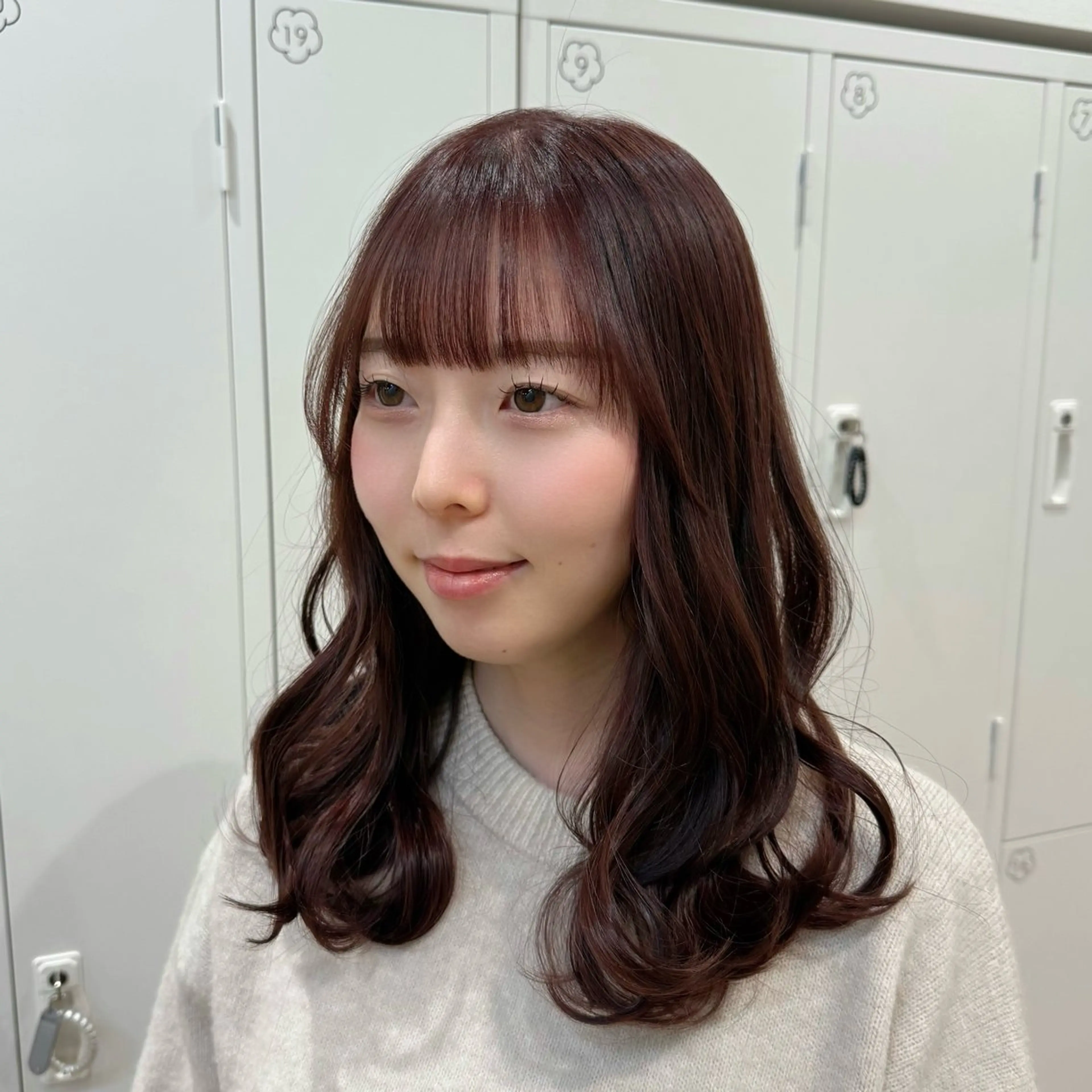 セミロング カラー ヘアアレンジ キヨミ 韓国レイヤーカットのヘアスタイル