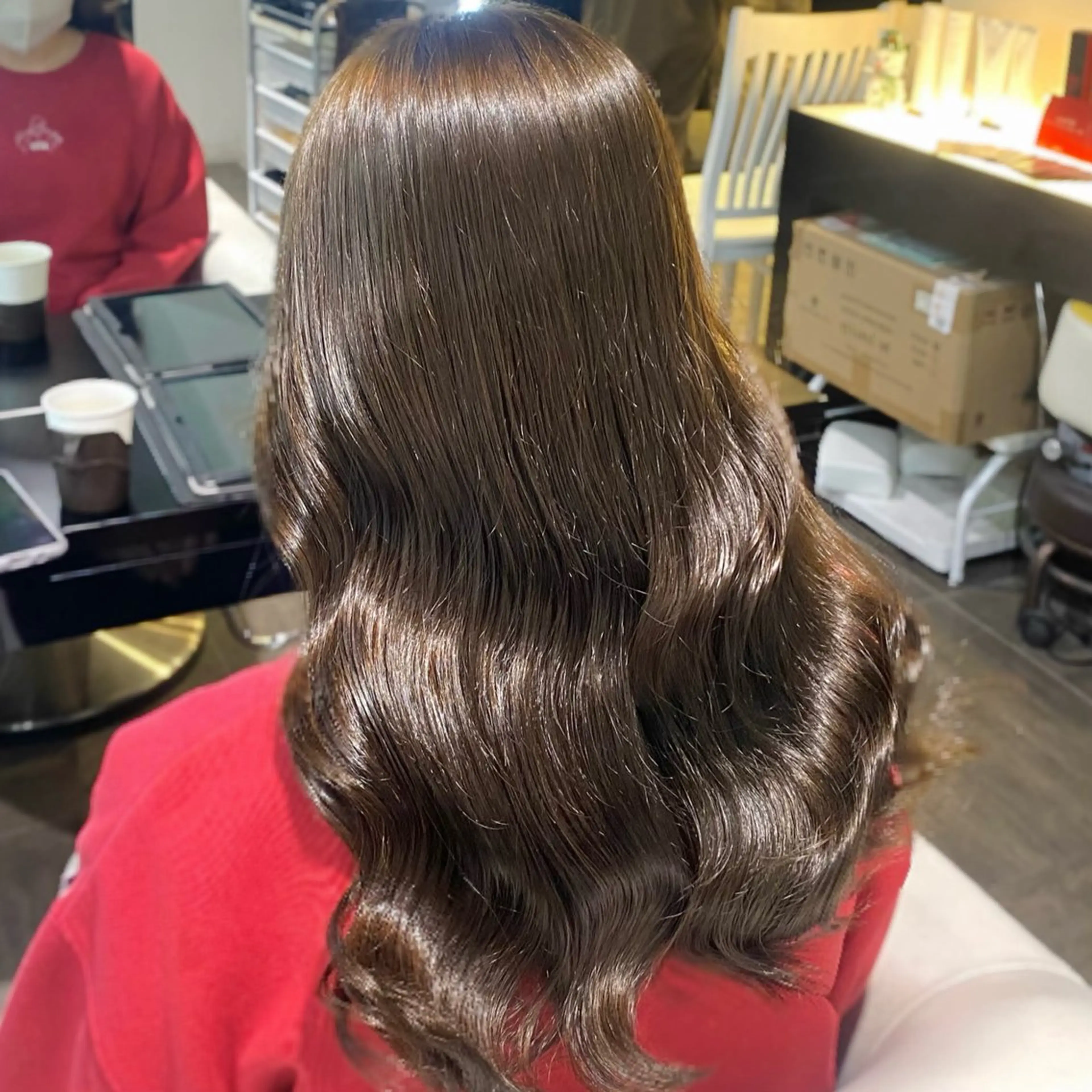 ロング カラー ブラウンカラー チョコレートブラウン 透明感カラー ラベンダーカラー オレンジ ヘアカラー トリートメント 🖤大人可愛い⌇ 𝐑 𝐈 𝐎🖤のヘアスタイル