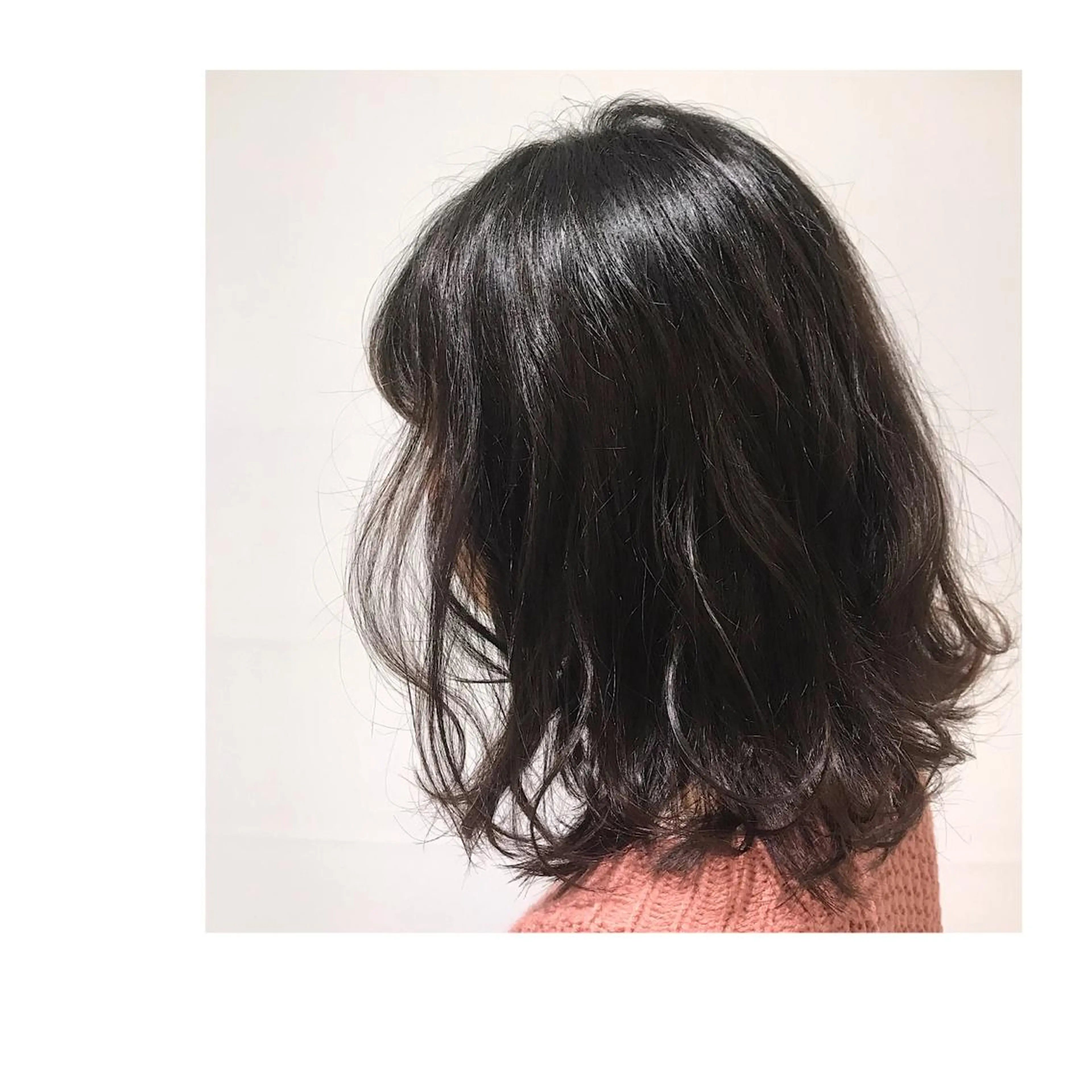 セミロング パーマ 30代からの大人 ショートのヘアスタイル