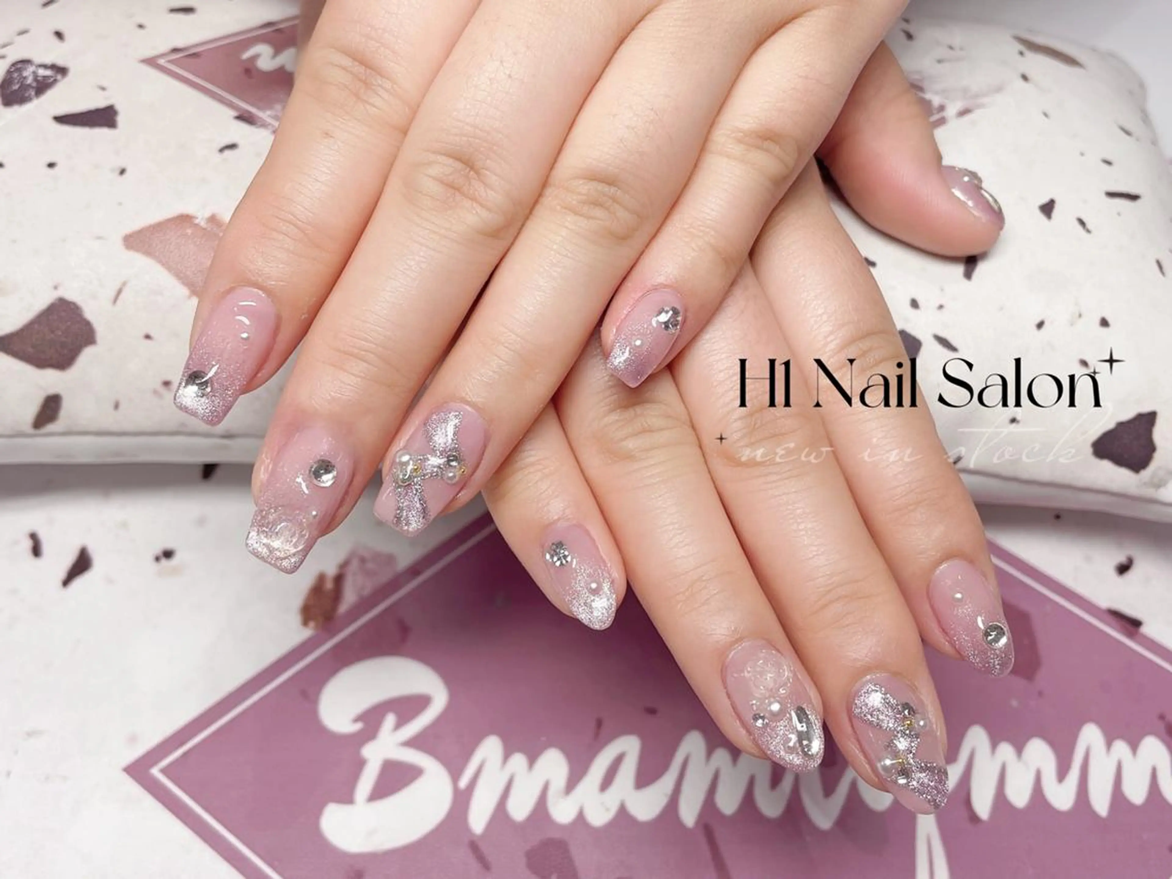 ロング H1 ネイル サロンのネイルデザイン