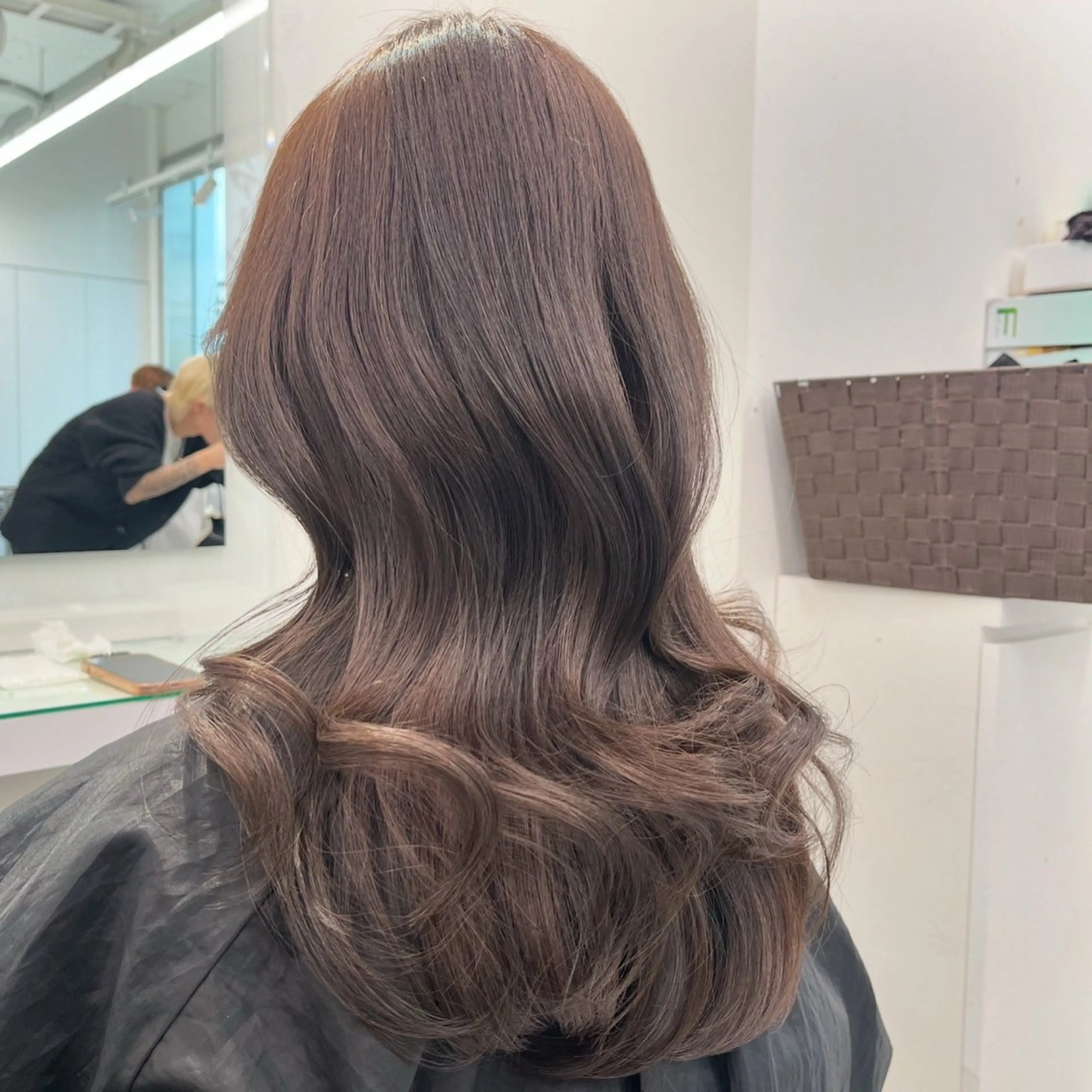 ロング カット ヘアカラー トリートメント 透明感ベージュ🤎 パタオのヘアスタイル