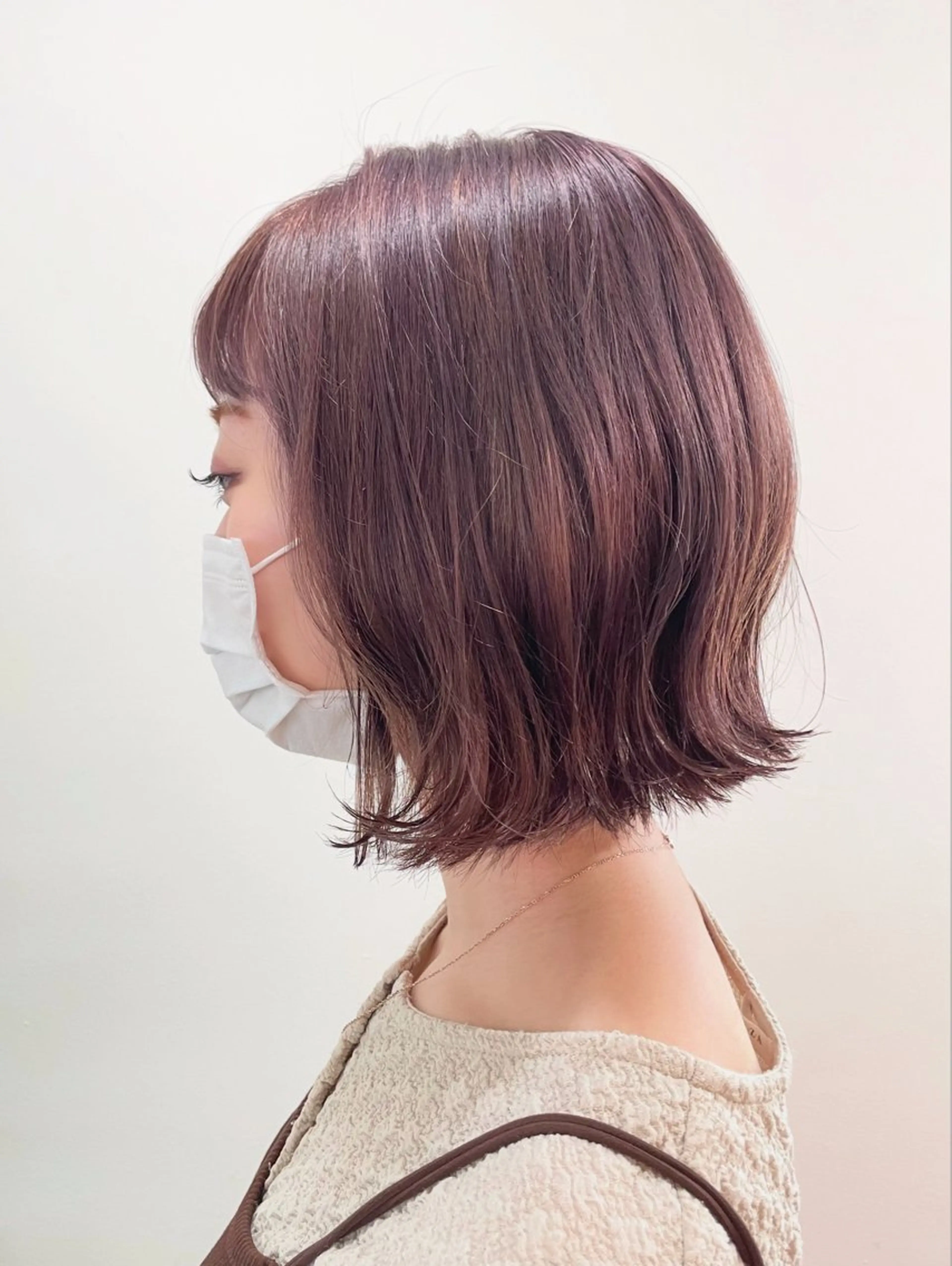 ショート カラー ベージュカラー ブリーチ ブラウンカラー 透明感カラー デザインカラー カット ヘアカラー mopa所属・mopa_kaede /透明感カラー/艶髪のヘアスタイル