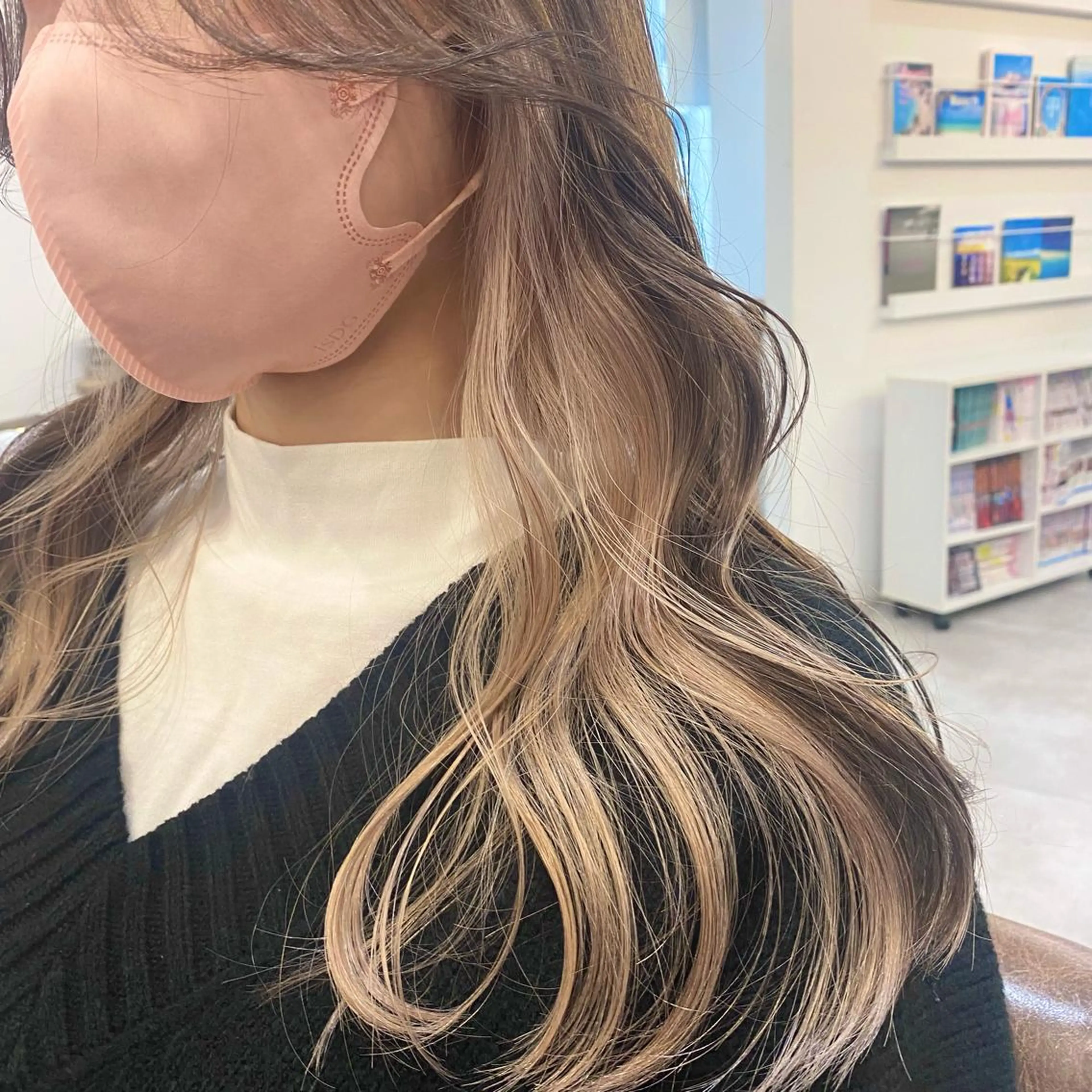 ロング ヘアカラー トリートメント little salt 渋谷店所属・akina＊ブリーチ ♡トレンドヘアのヘアスタイル