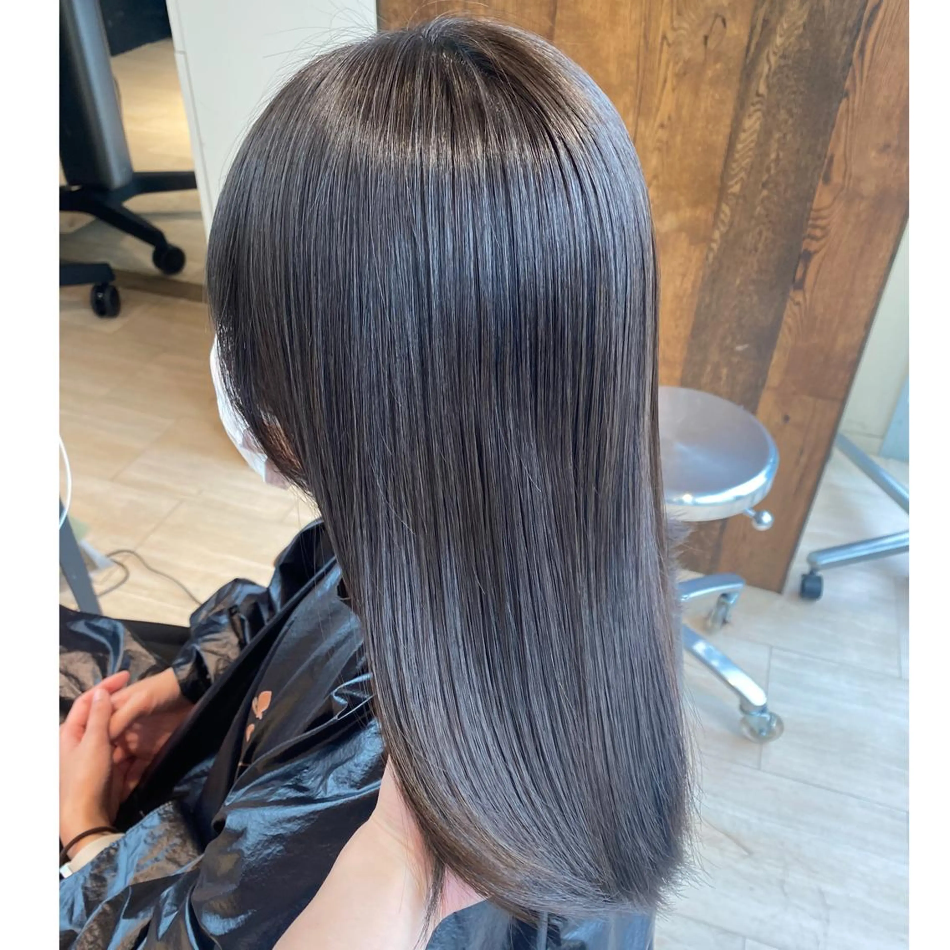 ミディアム カラー 透明感カラー 🍼顔周りカット/ レイヤー/小川華奈のヘアスタイル