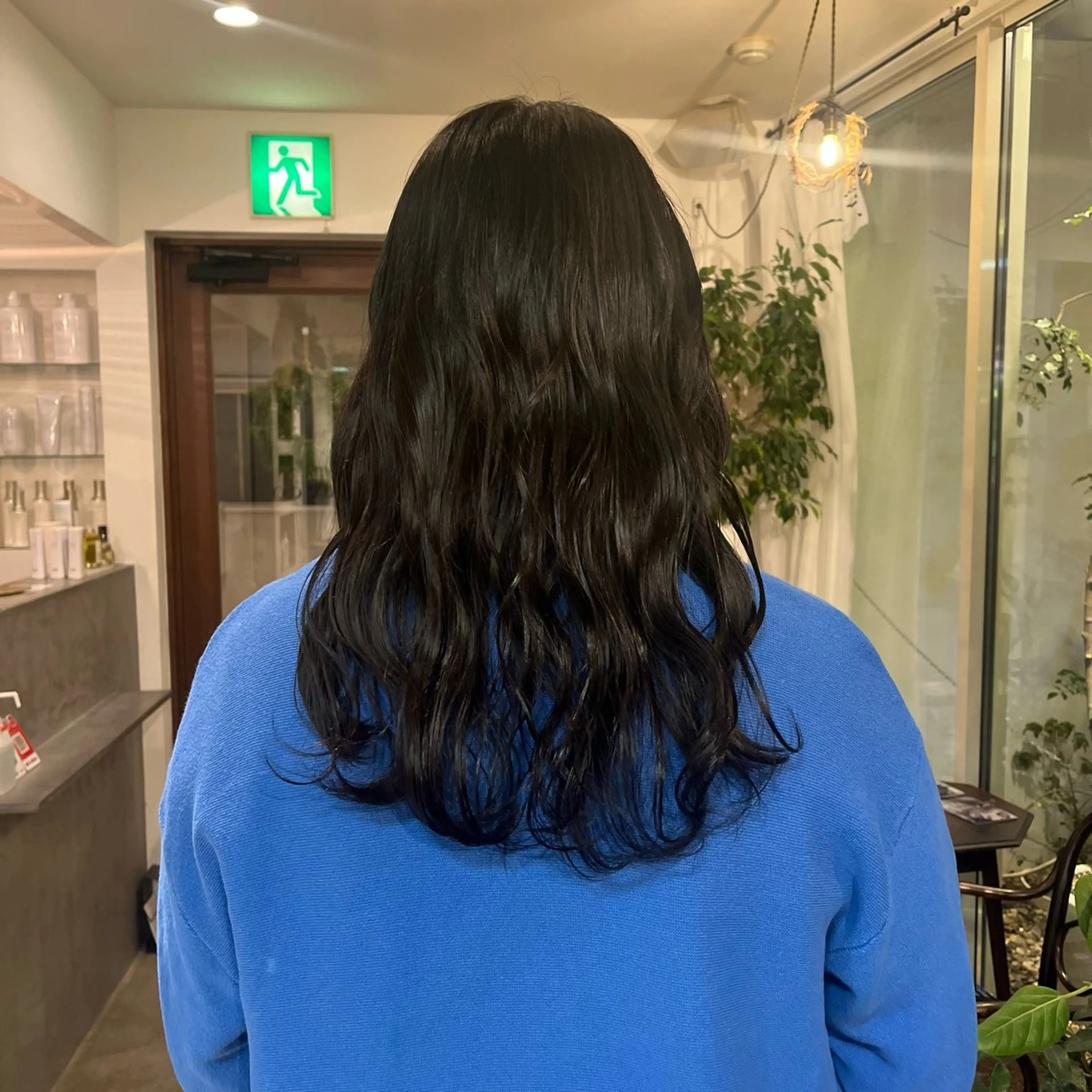 カラー 黒髪 ブリーチ 高原 優のヘアスタイル