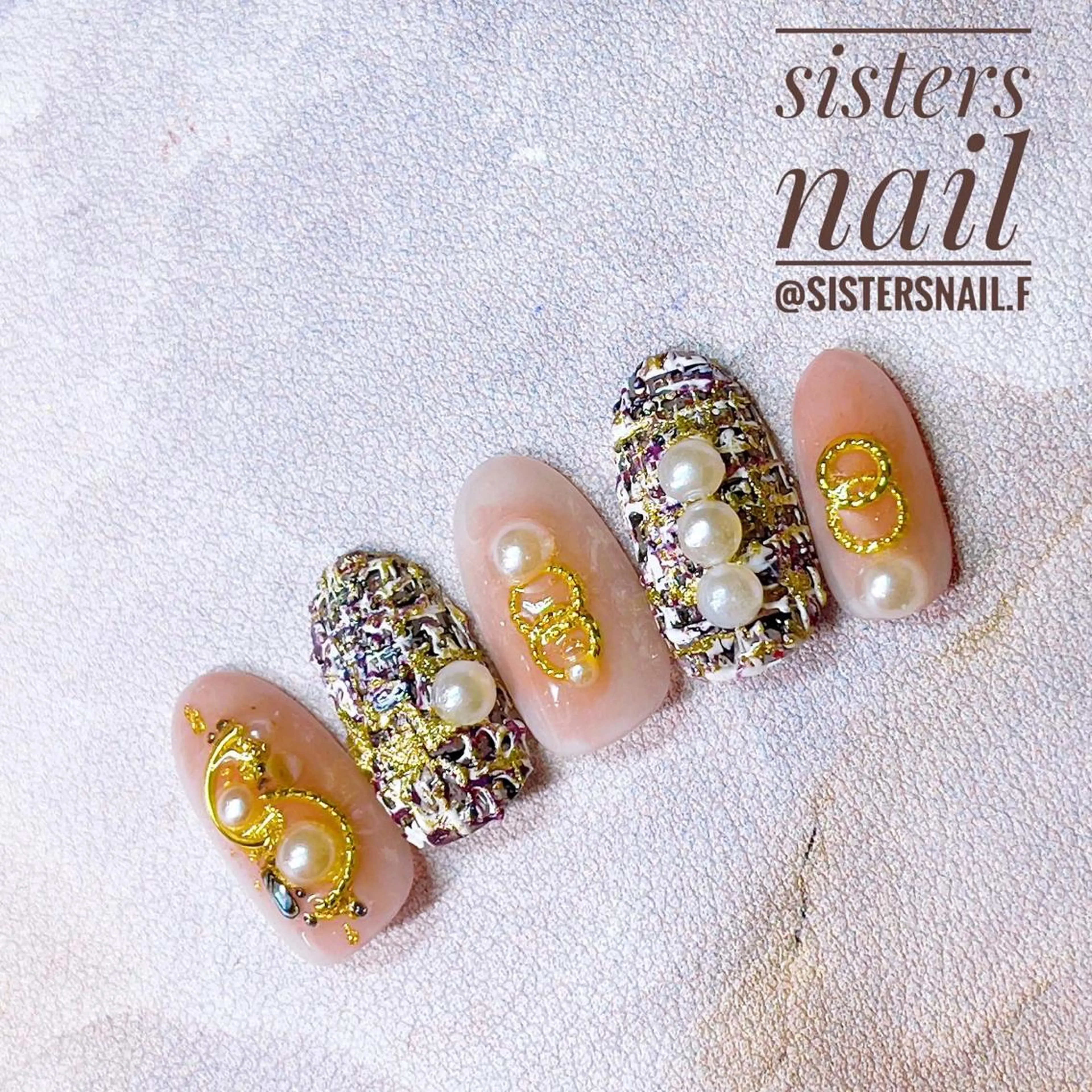 ネイル アートネイル チークネイル ジェルネイル キラキラネイル ストーンネイル ハンドネイル ハンドケア sisters nail.fのネイルデザイン