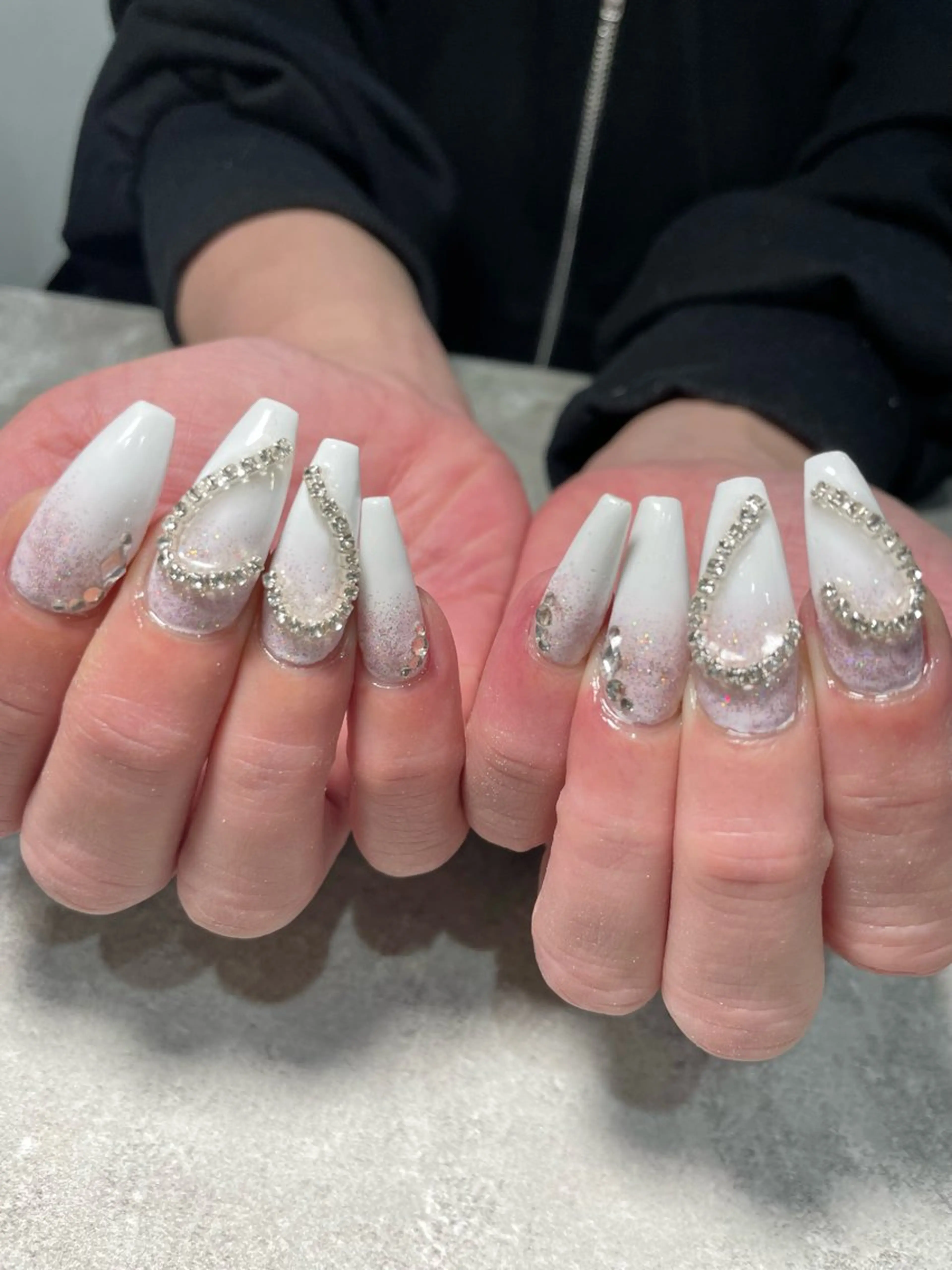 ネイル 持ち込み ハンドネイル Raviliss ♡のネイルデザイン