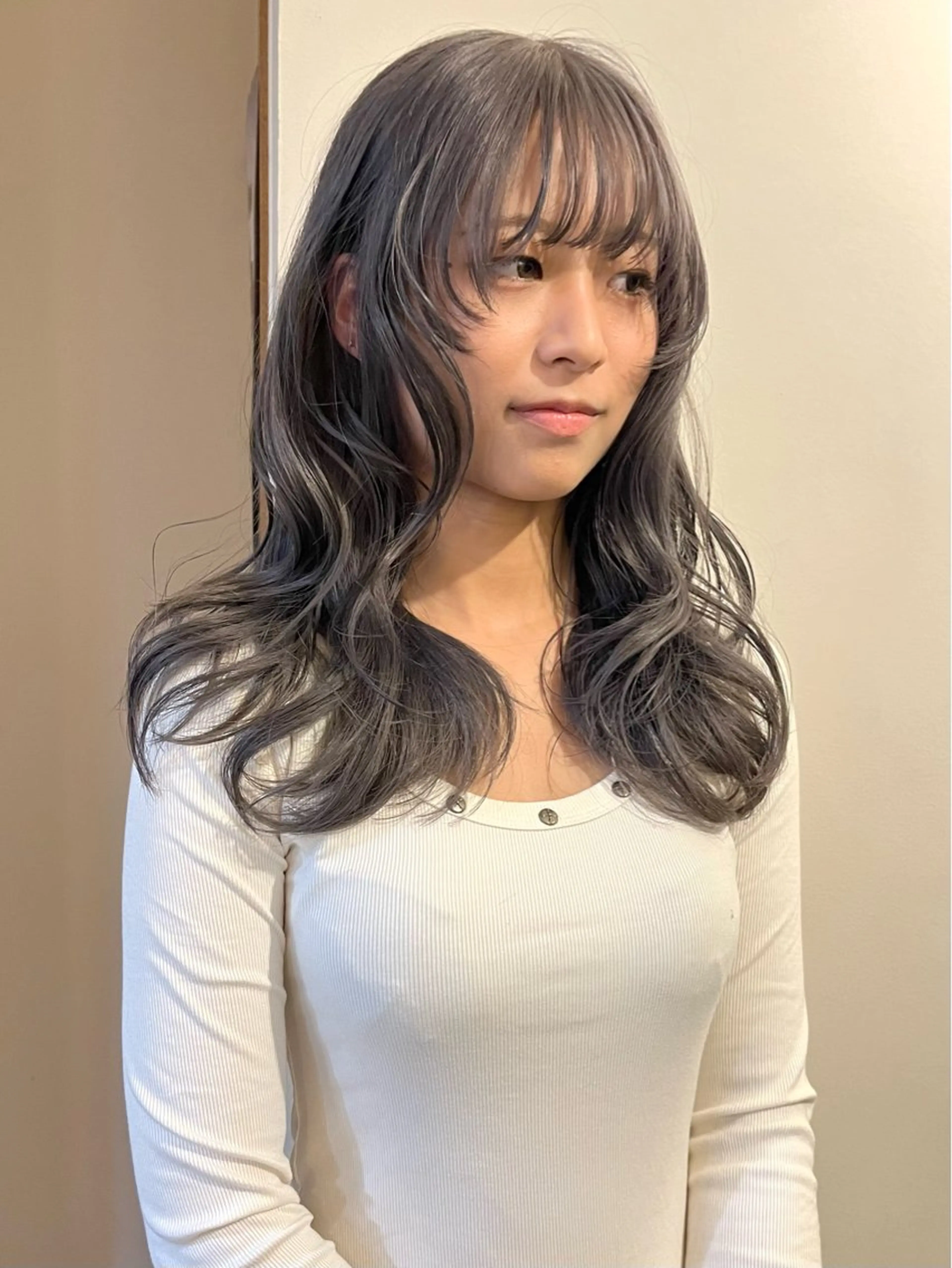 セミロング ヘアカラー 大阪心斎橋美容室 🛼MATOI🛼のヘアスタイル