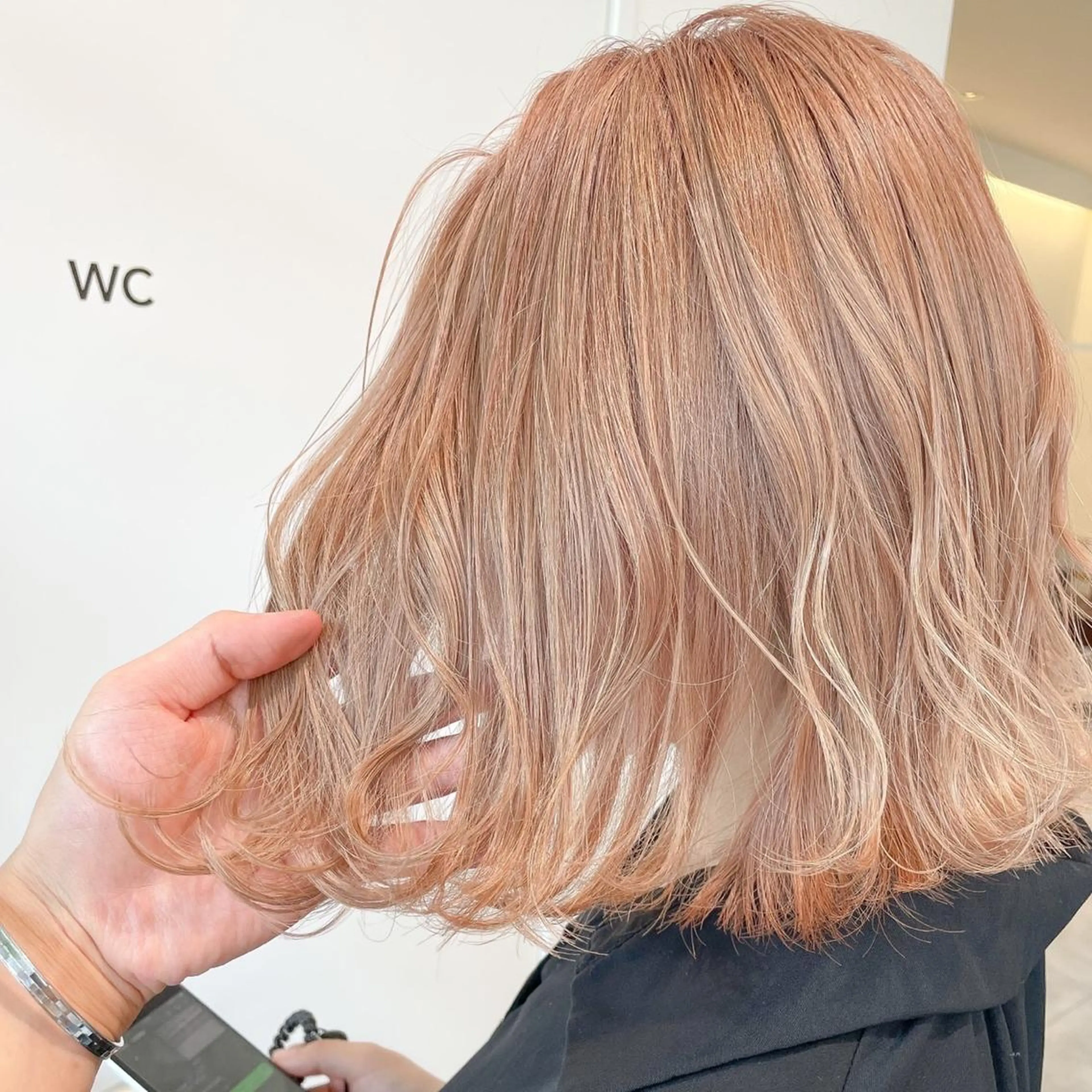 ミディアム カラー カット ヘアカラー 小町康耀　ボブ /顔周りレイヤーのヘアスタイル