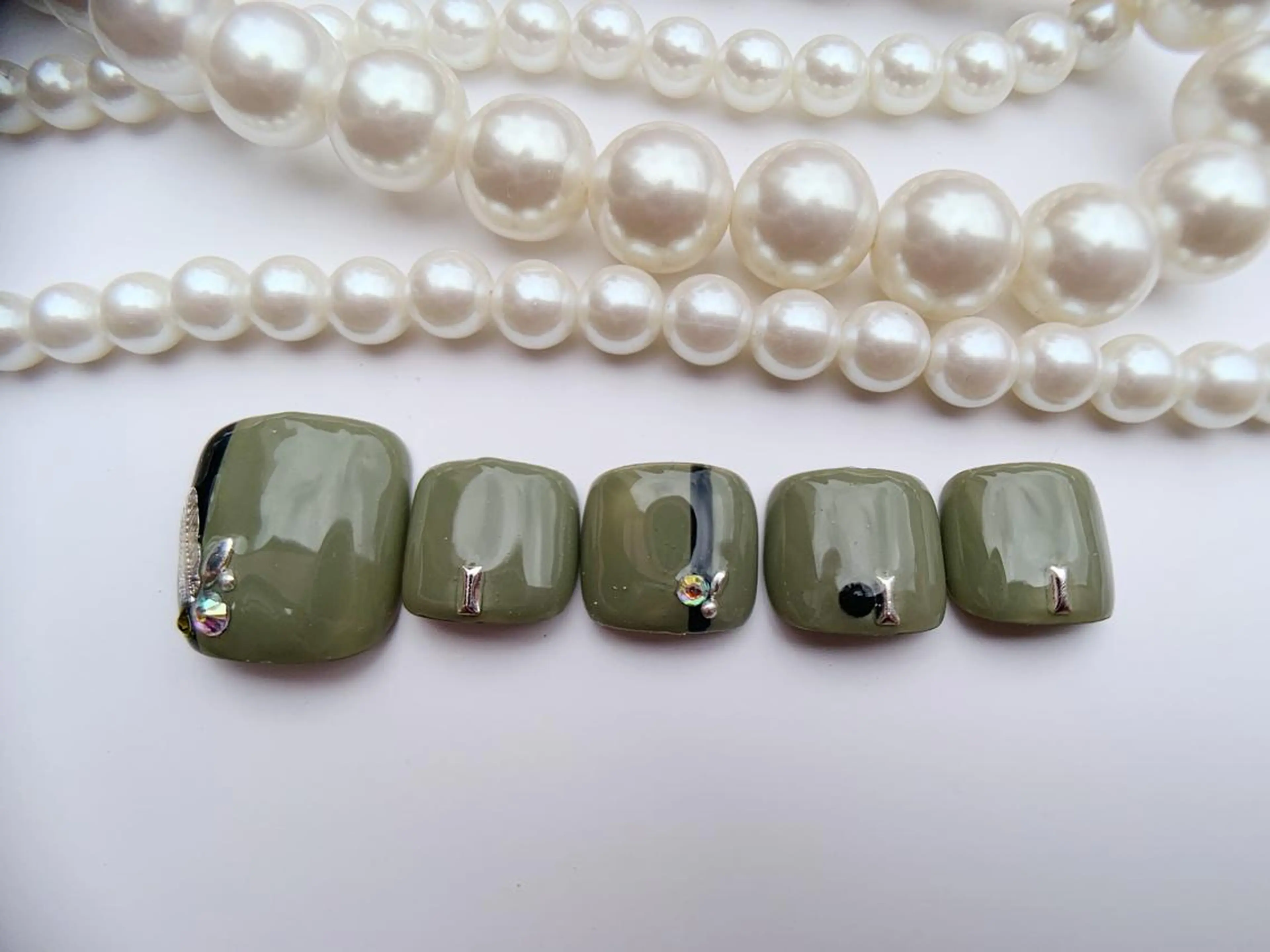 ネイル MiKi Nai池袋 長さだし得意のネイルデザイン