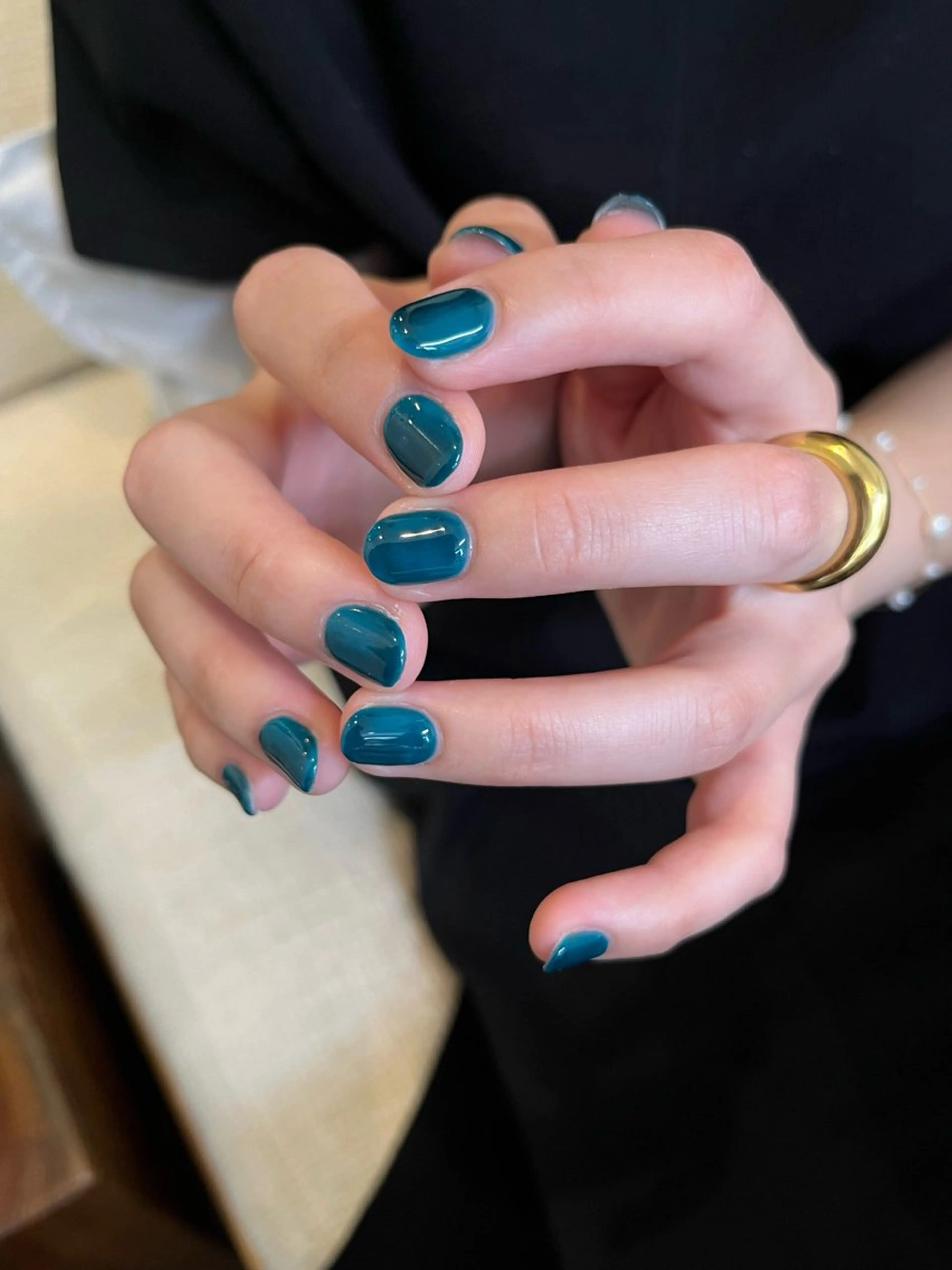 ネイル ハンドネイル ハンドケア pu+on. nailworks所属・fuyumi / ニュアンスネイルのネイルデザイン