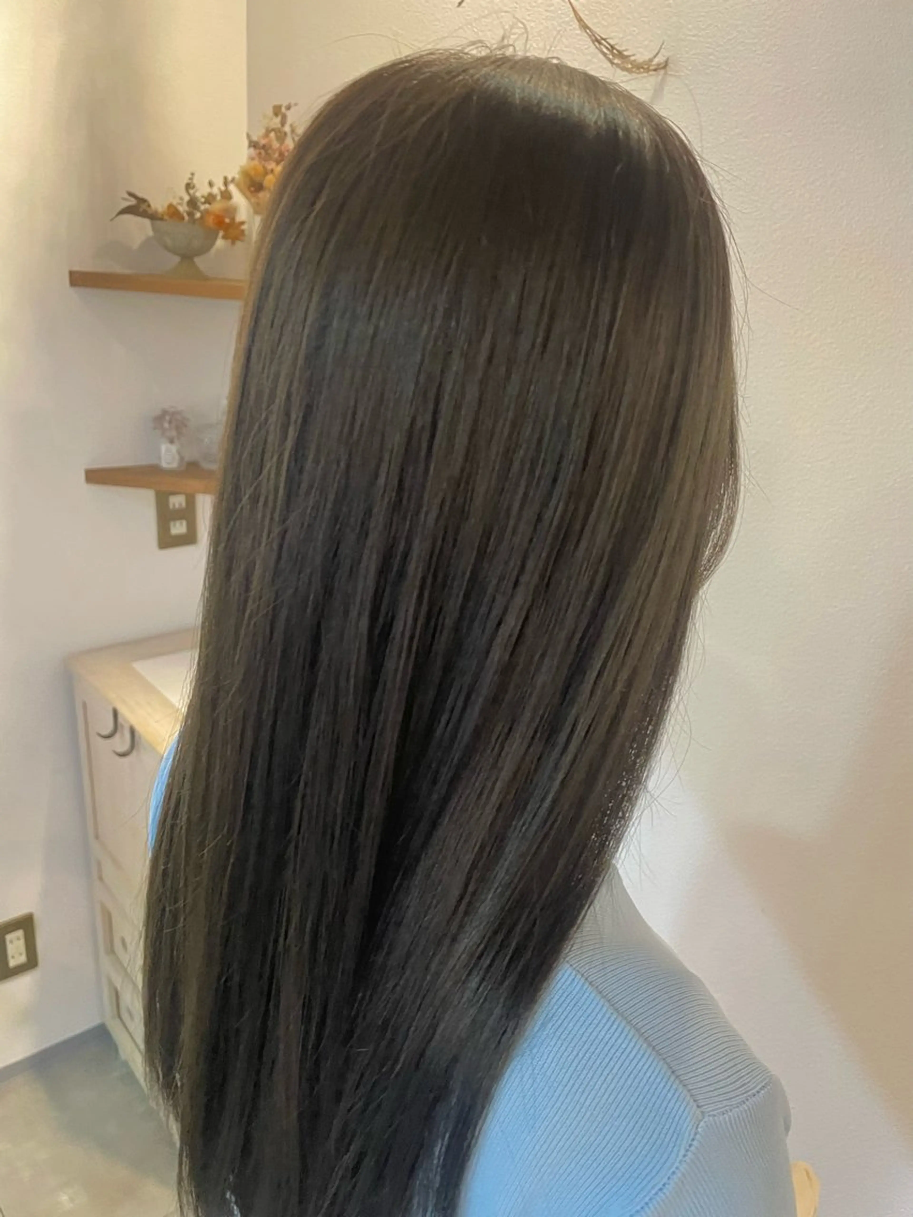 ロング 荒牧 絵美のヘアスタイル