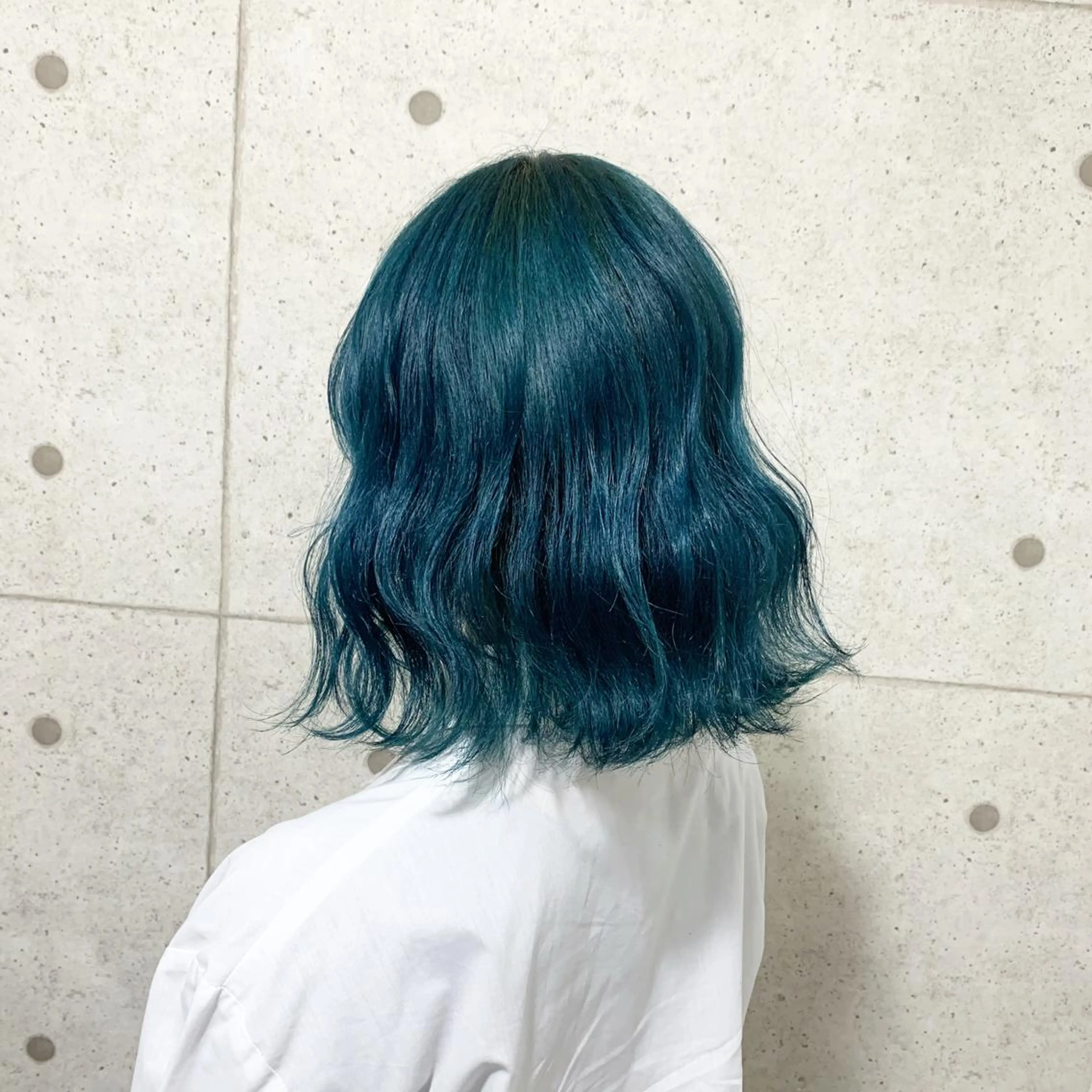 ミディアム カラー ブリーチ カット ヘアカラー 🌷モテ髪推しカラー moe🐰🌷のヘアスタイル