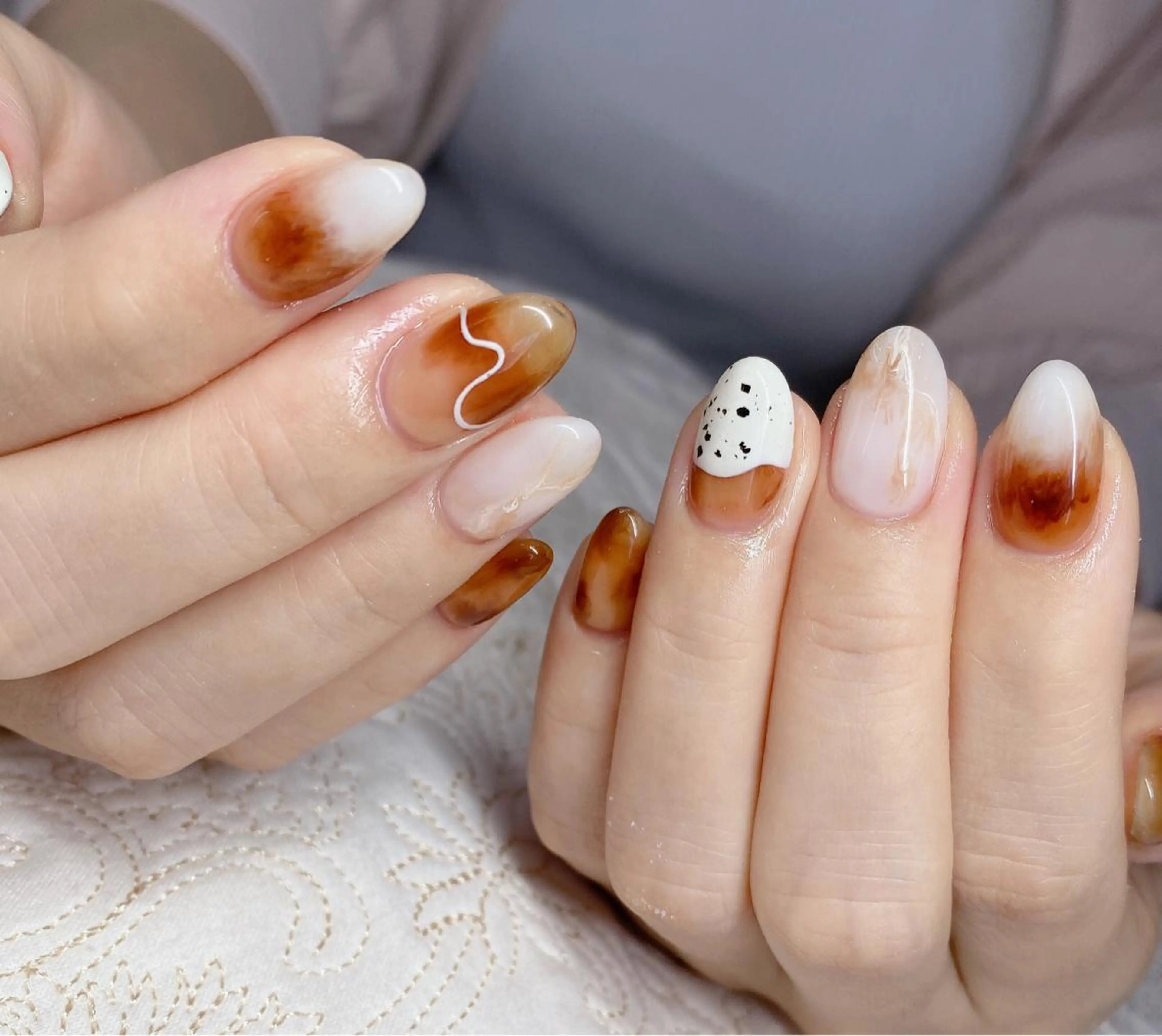 ネイル ニュアンスネイル ネイルサロン 9Carats神田のネイルデザイン