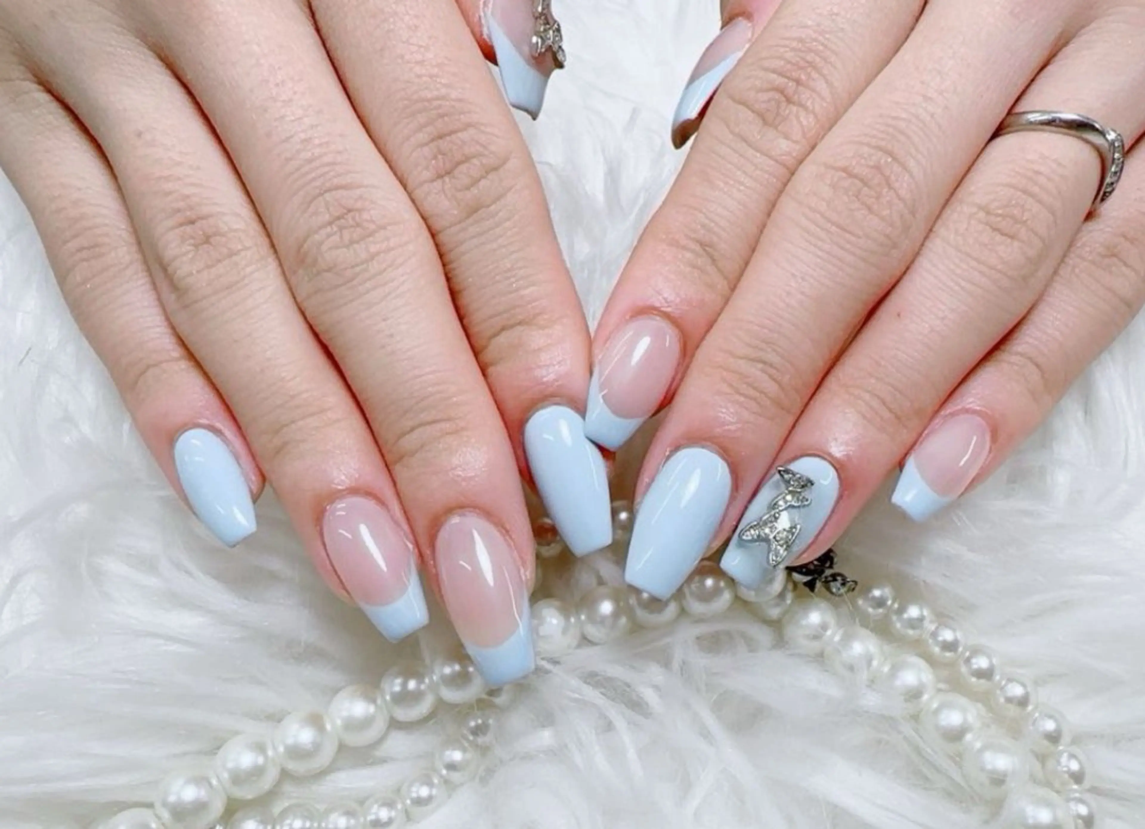 ネイル 成人式 韓国ネイル オフィスネイル ハンドネイル ハンドケア cat‘s nail🐈‍⬛のネイルデザイン