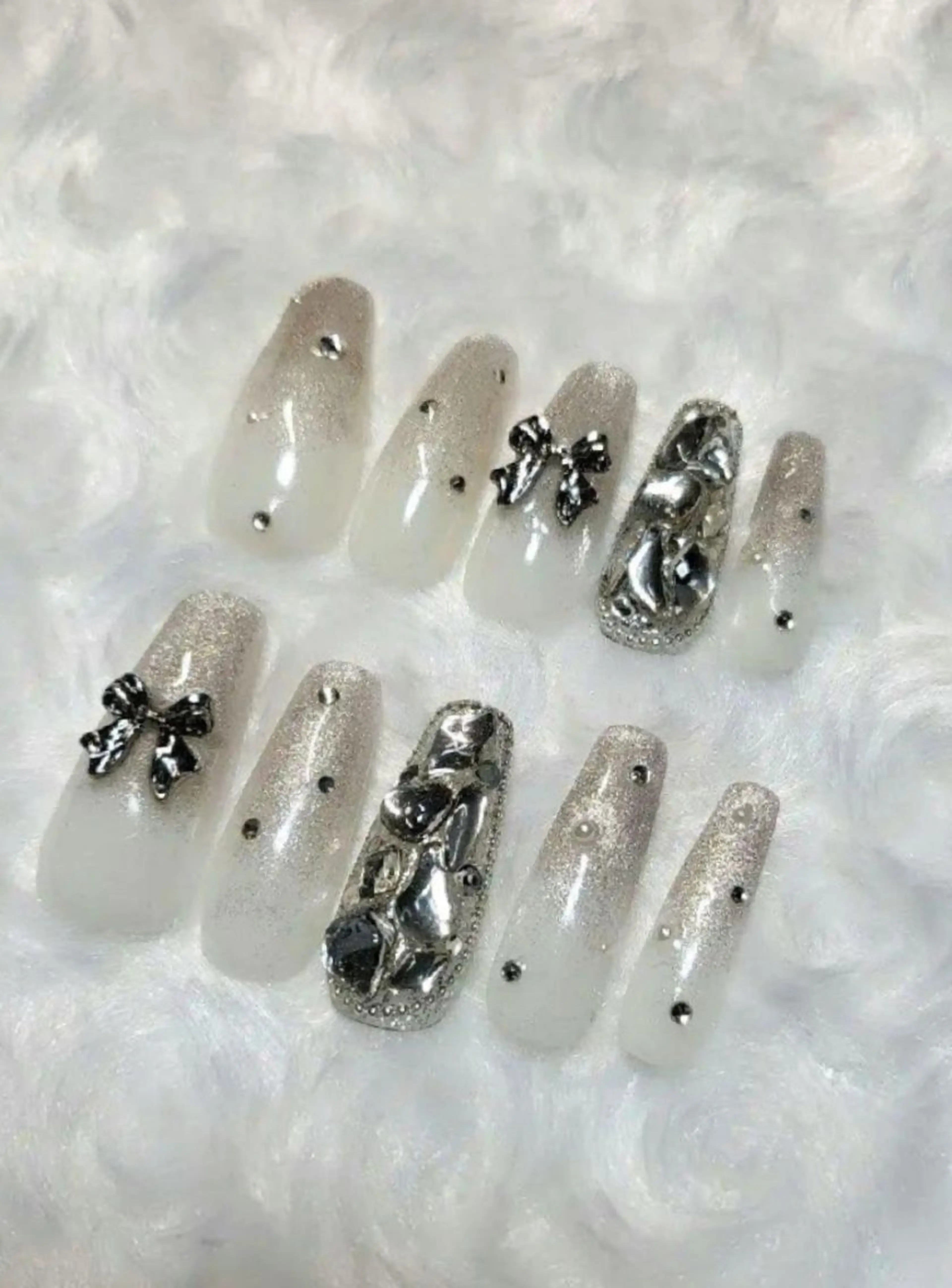 ネイル ハンドネイル Nail Room Vi+のネイルデザイン