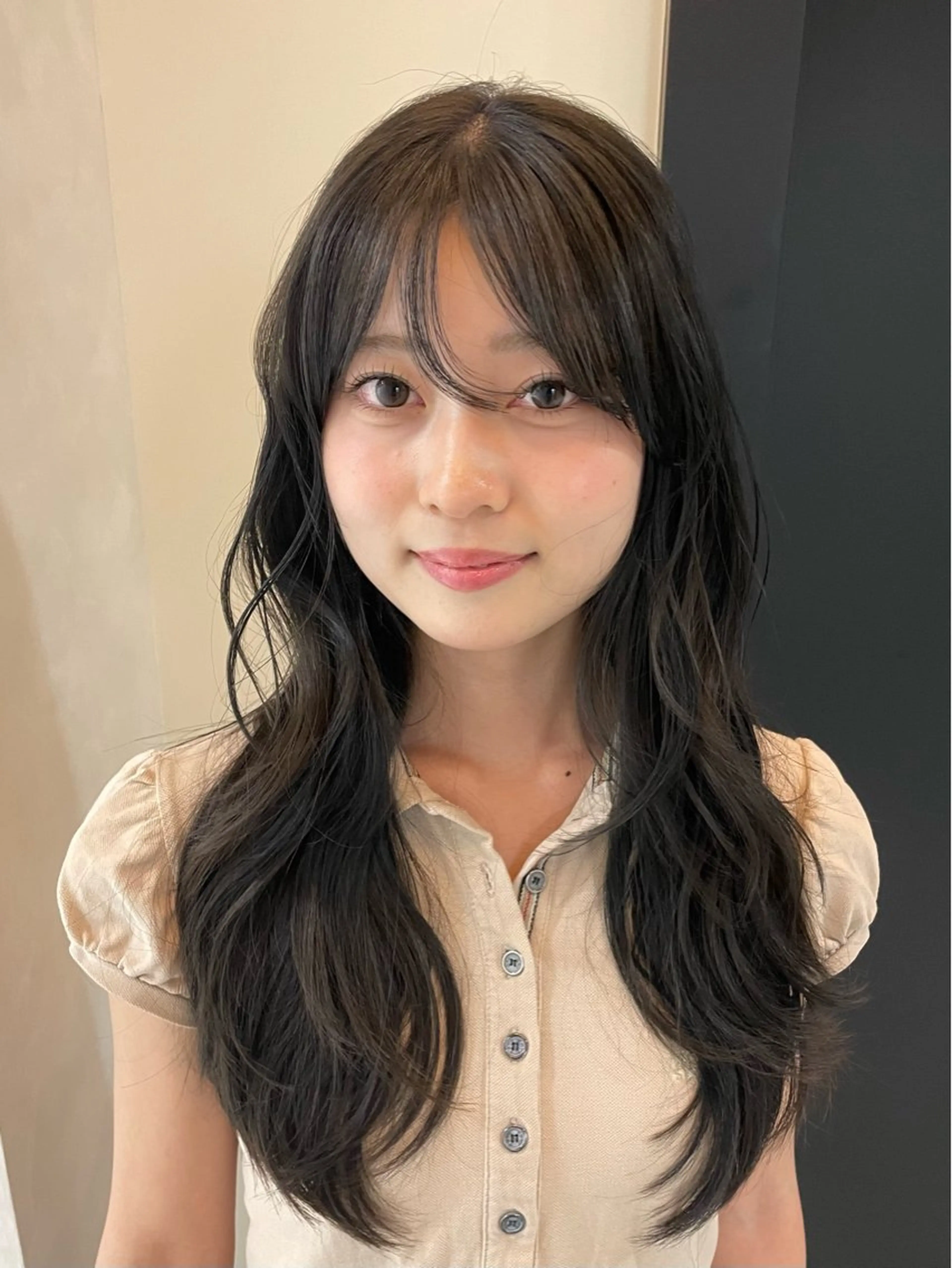 ロング カラー グレージュ ヘアカラー KAHO 大阪カラーモデル募集のヘアスタイル