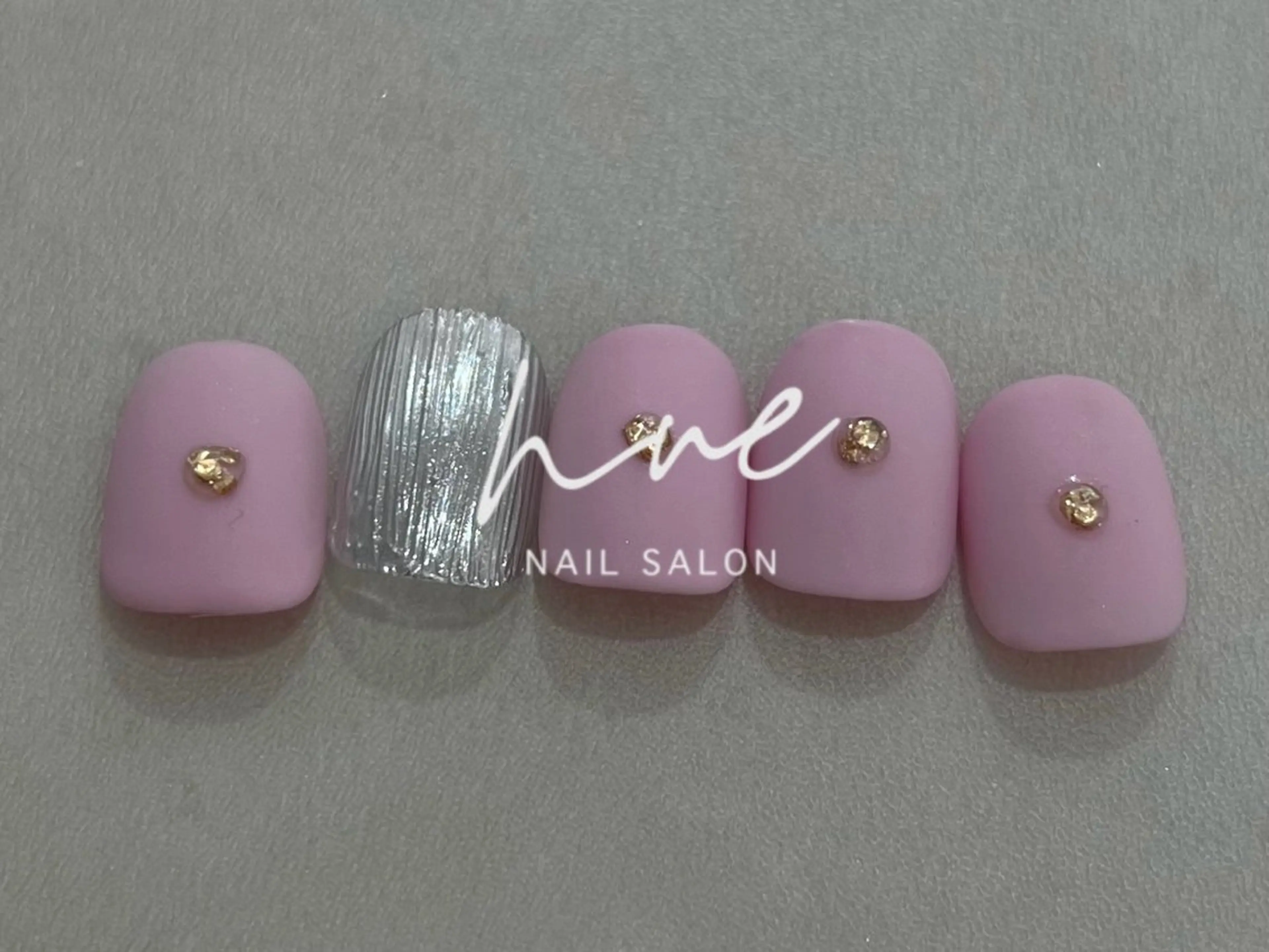 ネイル ハンドネイル nue　nail salon 代々木店所属・yokozawa sakiのネイルデザイン