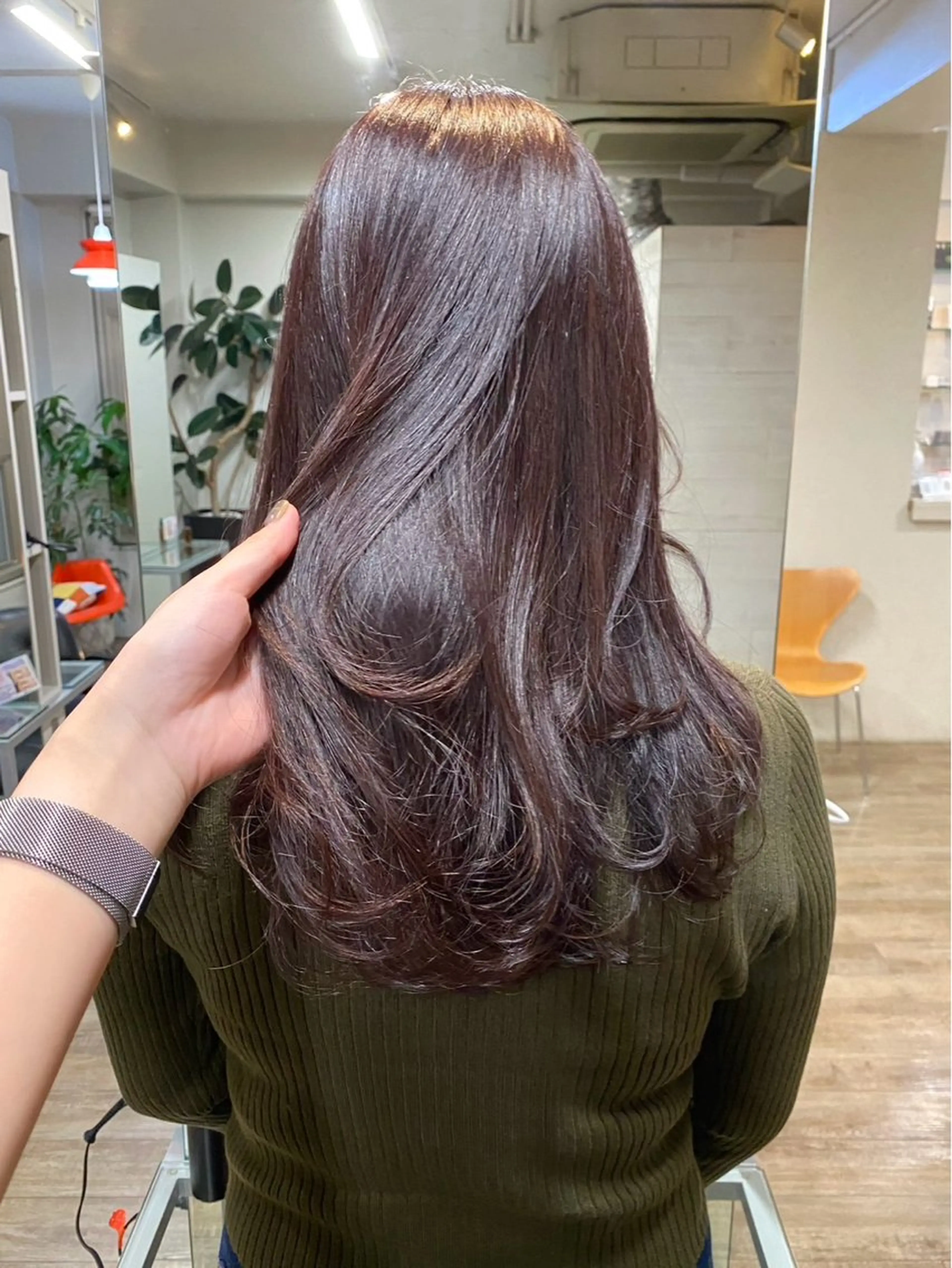 セミロング レイヤーカット カット ヘアカラー トリートメント や ぎ /神戸美容室 /顔まわりレイヤーのヘアスタイル