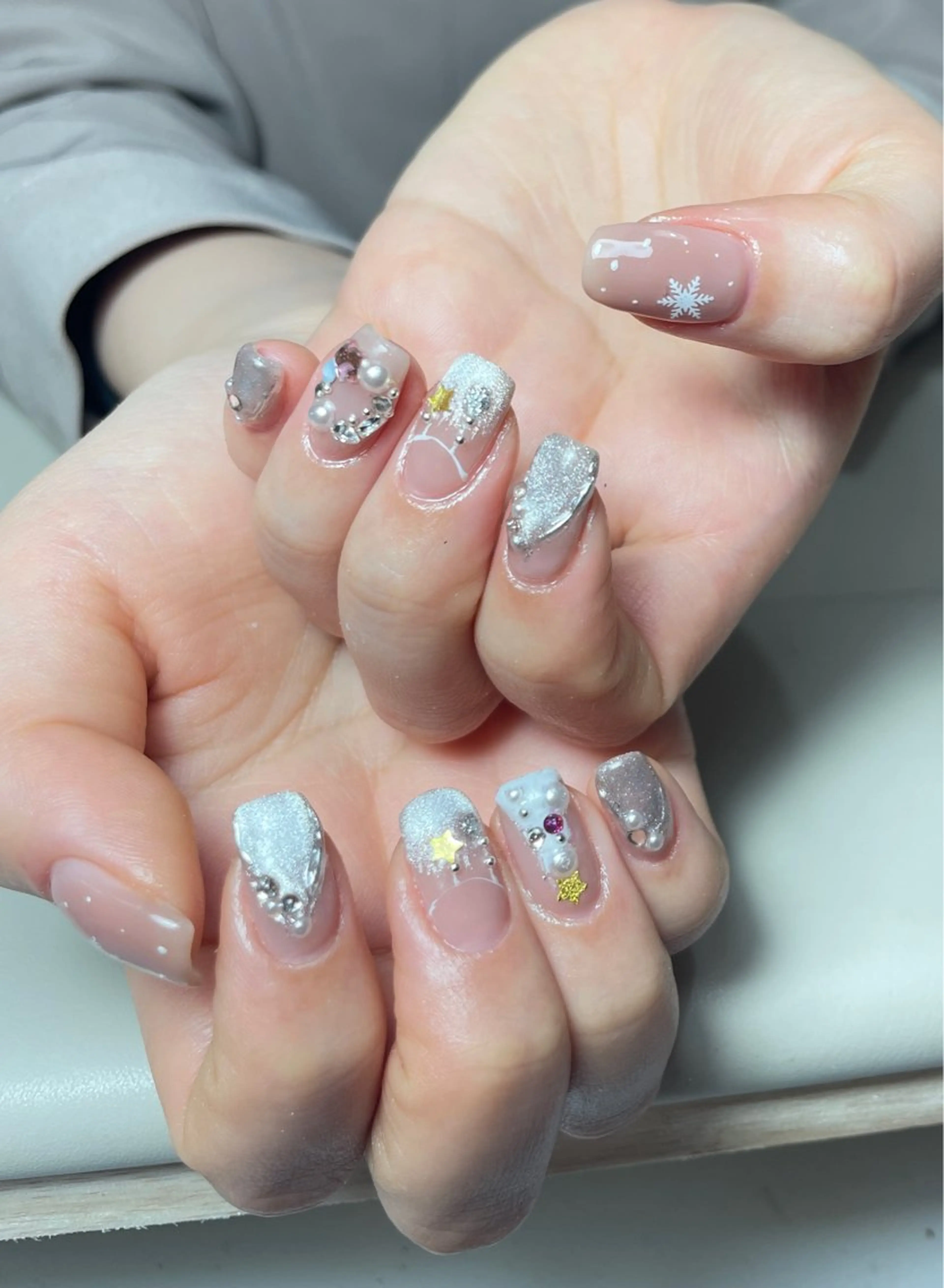 ネイル ハンドネイル AngelChris ビューティーサロンのネイルデザイン