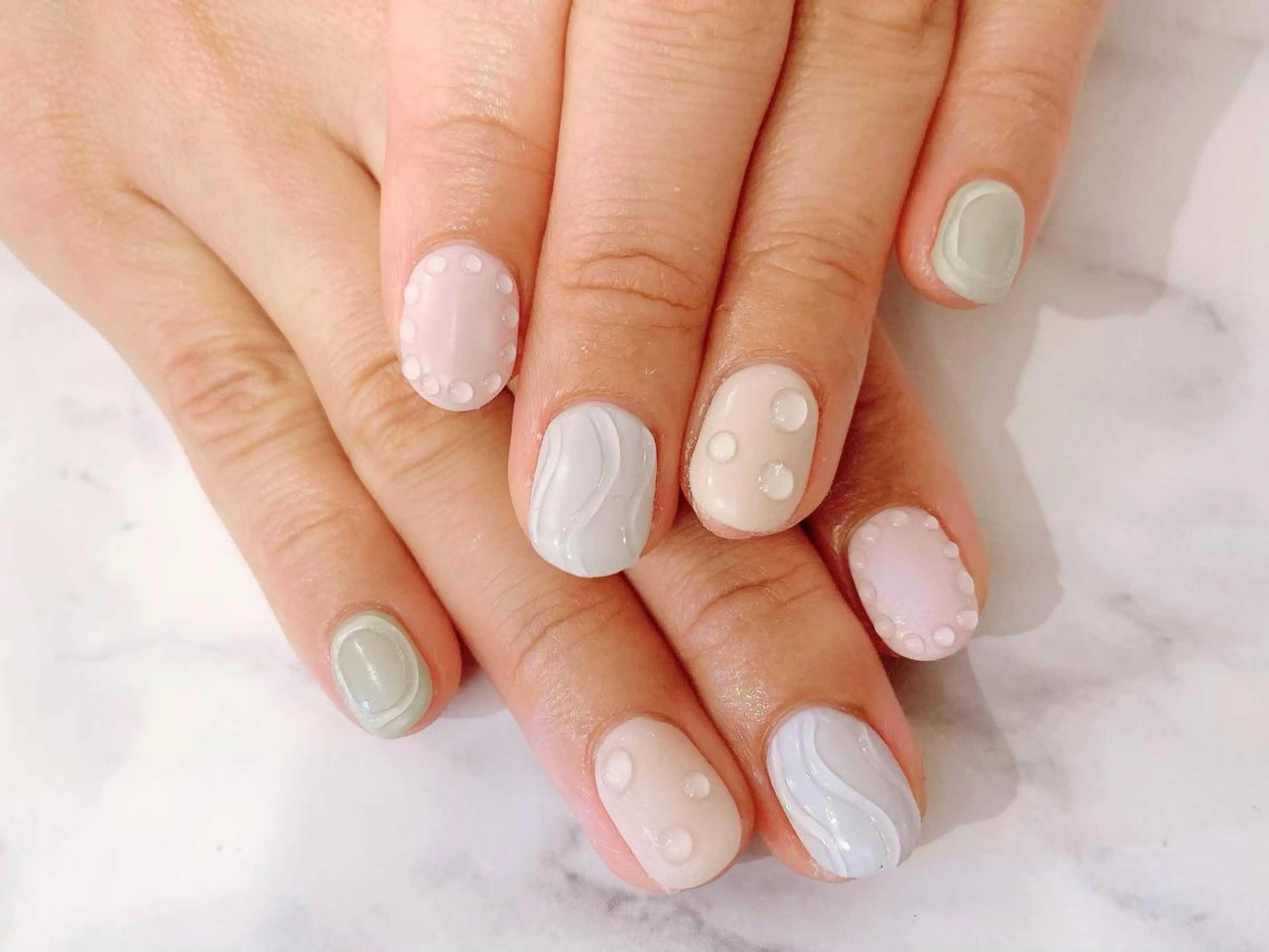 ネイル f'bloom  L’ecrinのネイルデザイン