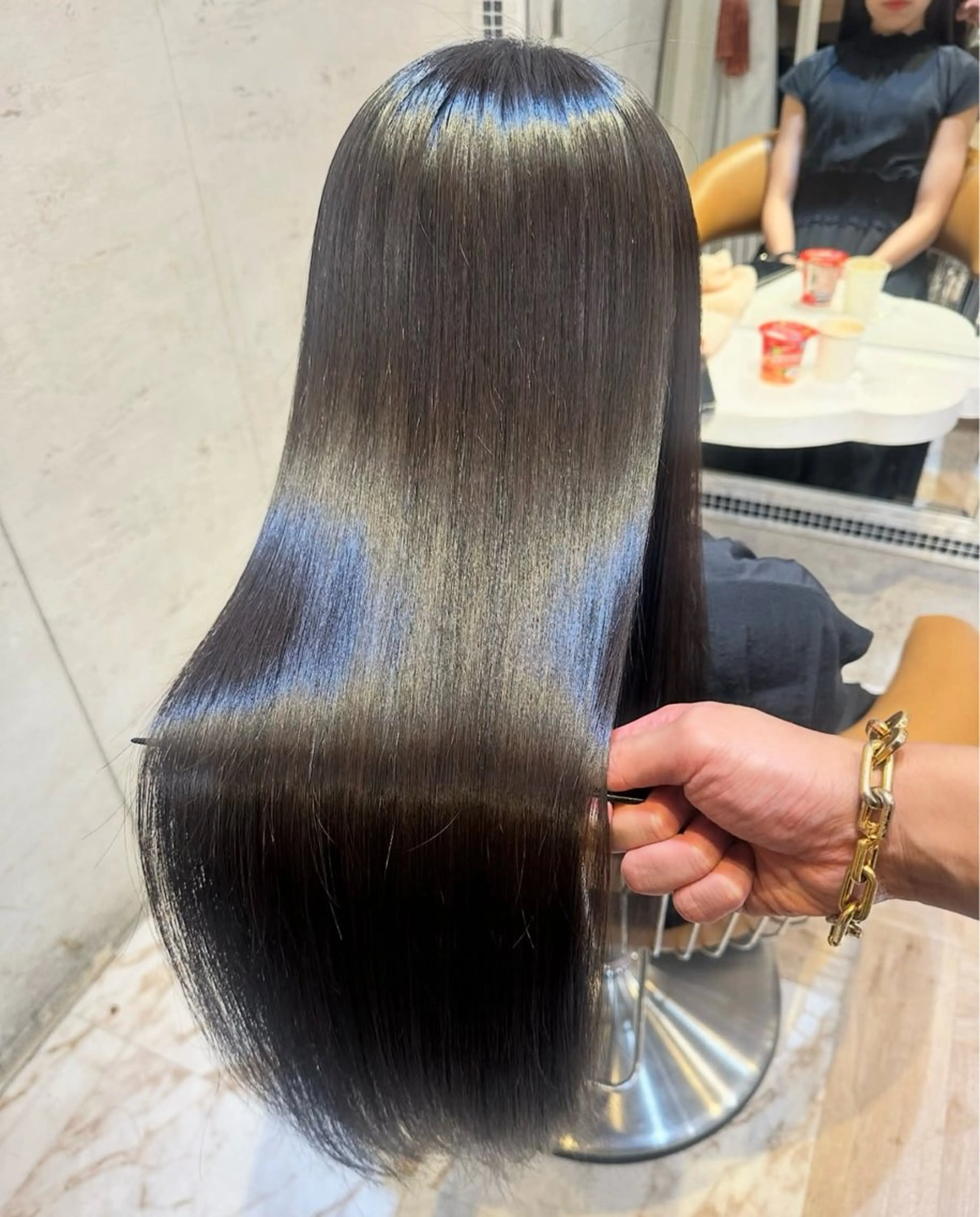 ロング トリートメント みっちー/ブリーチ なしダブルカラーのヘアスタイル