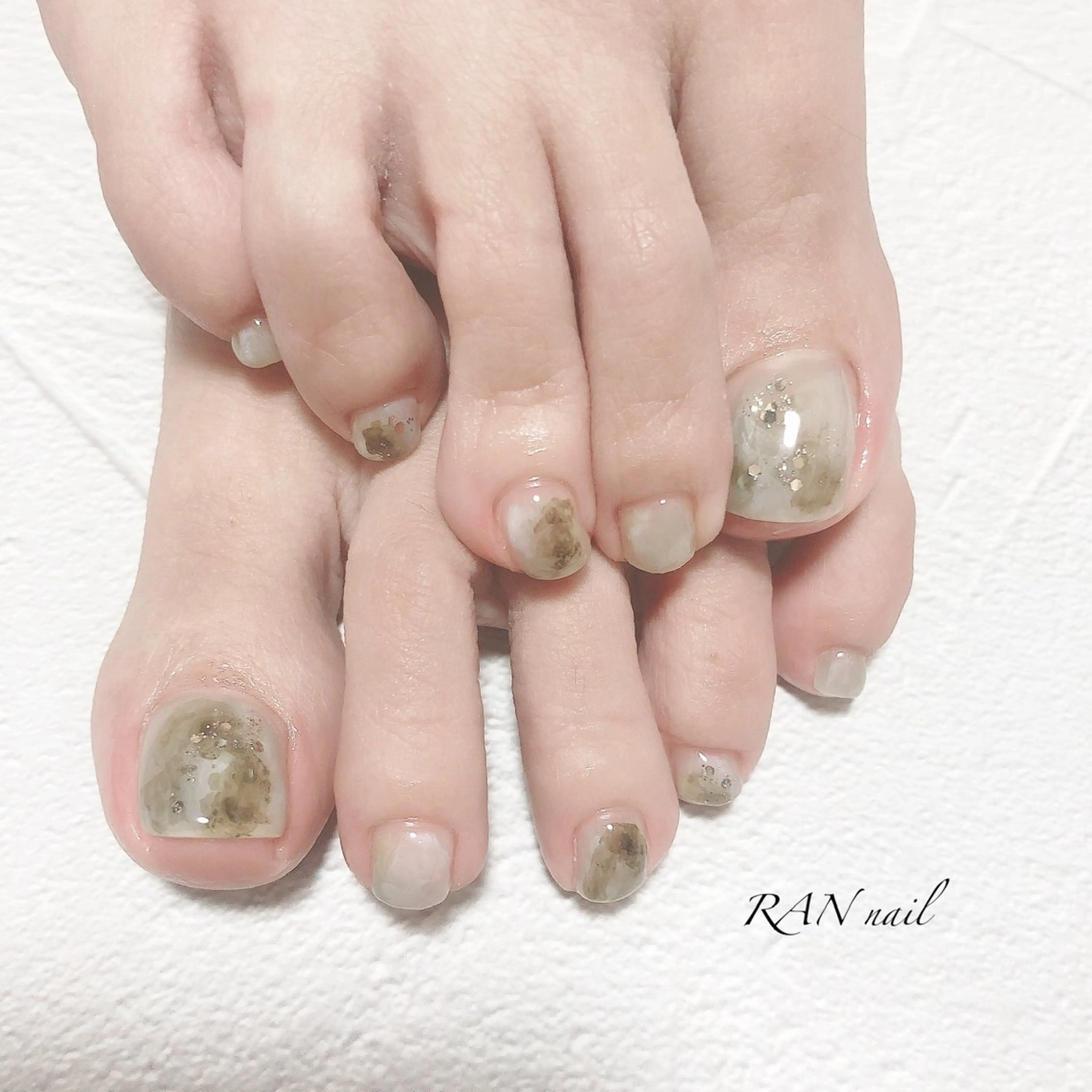 ネイル アートネイル フットネイル ジェルネイル グリーン ニュアンスネイル RAN nail 〜ランネイル〜所属・RAN nailのネイルデザイン