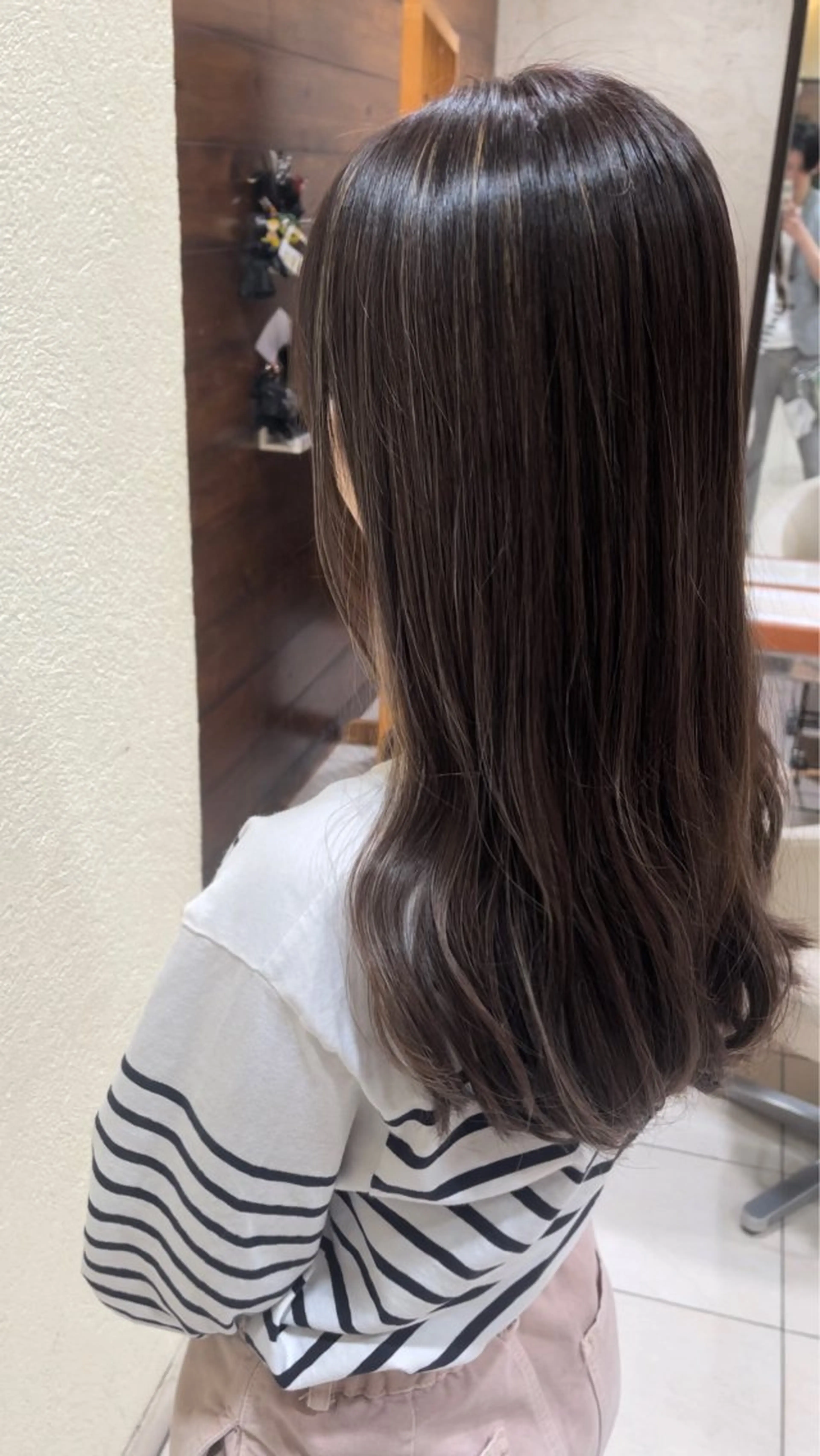 ロング カラー カネヒラ リョウスケのヘアスタイル