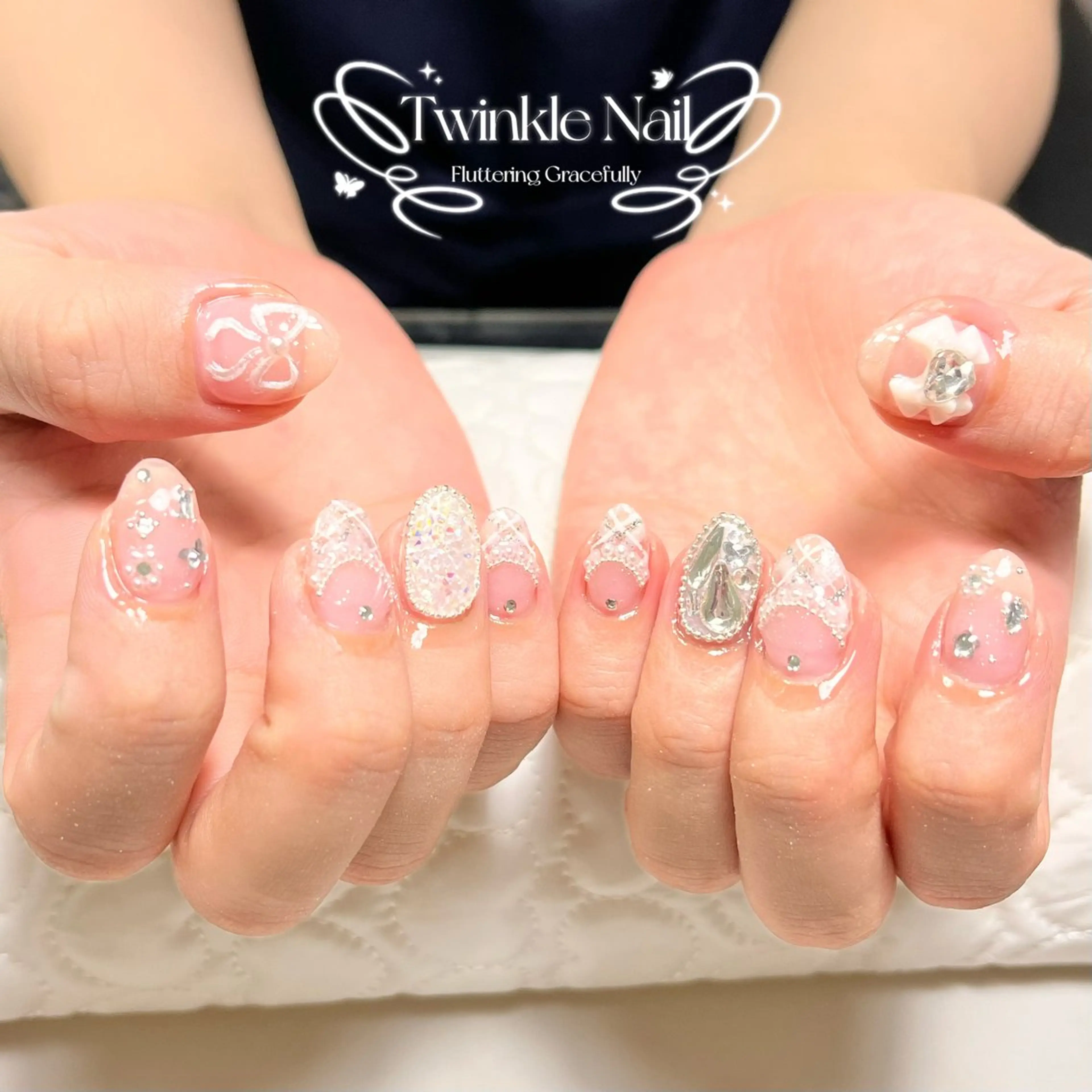 ネイル キラキラネイル リボン ハンドネイル Twinkle Nail Kuboのネイルデザイン