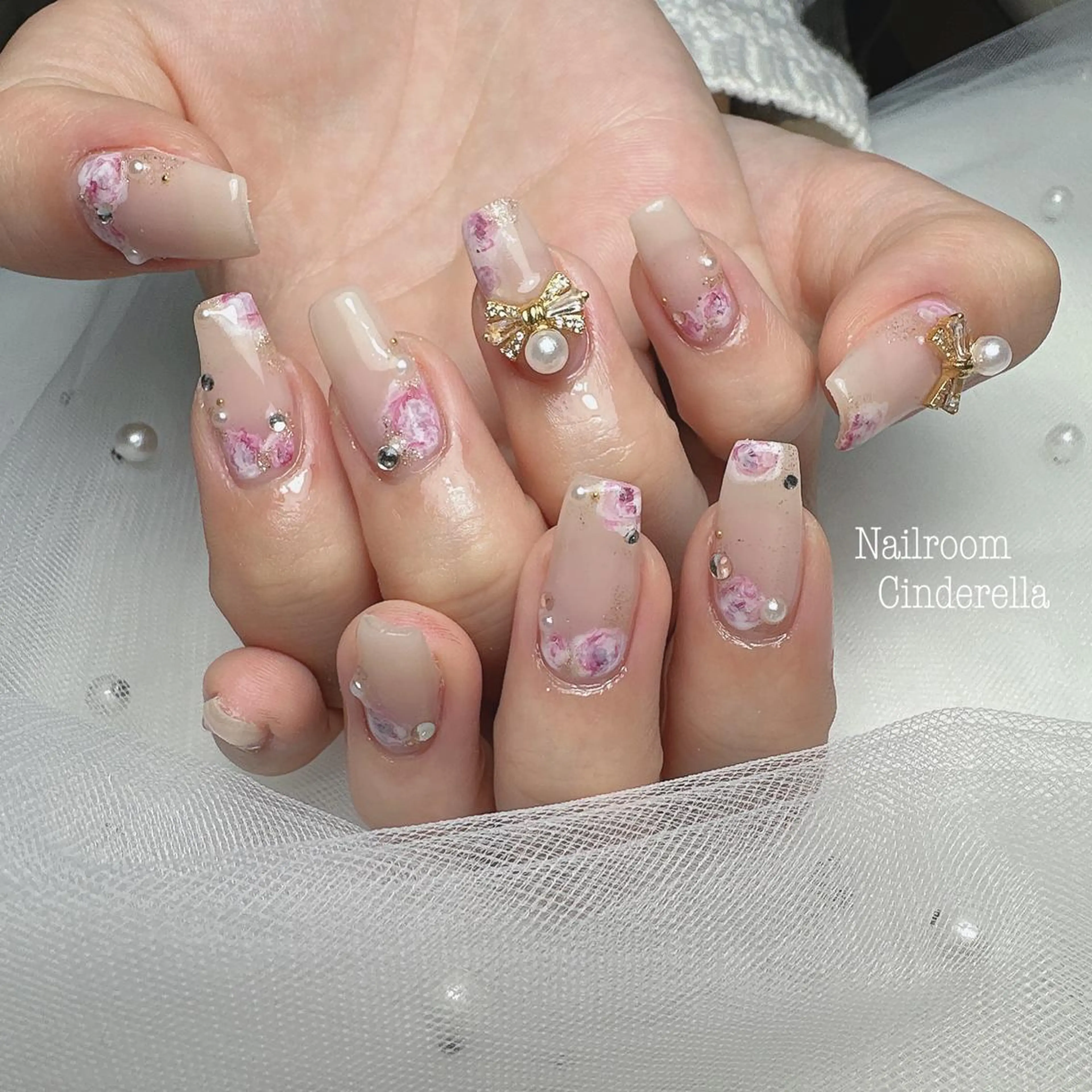 ネイル Nailroom. Cinderellaのネイルデザイン