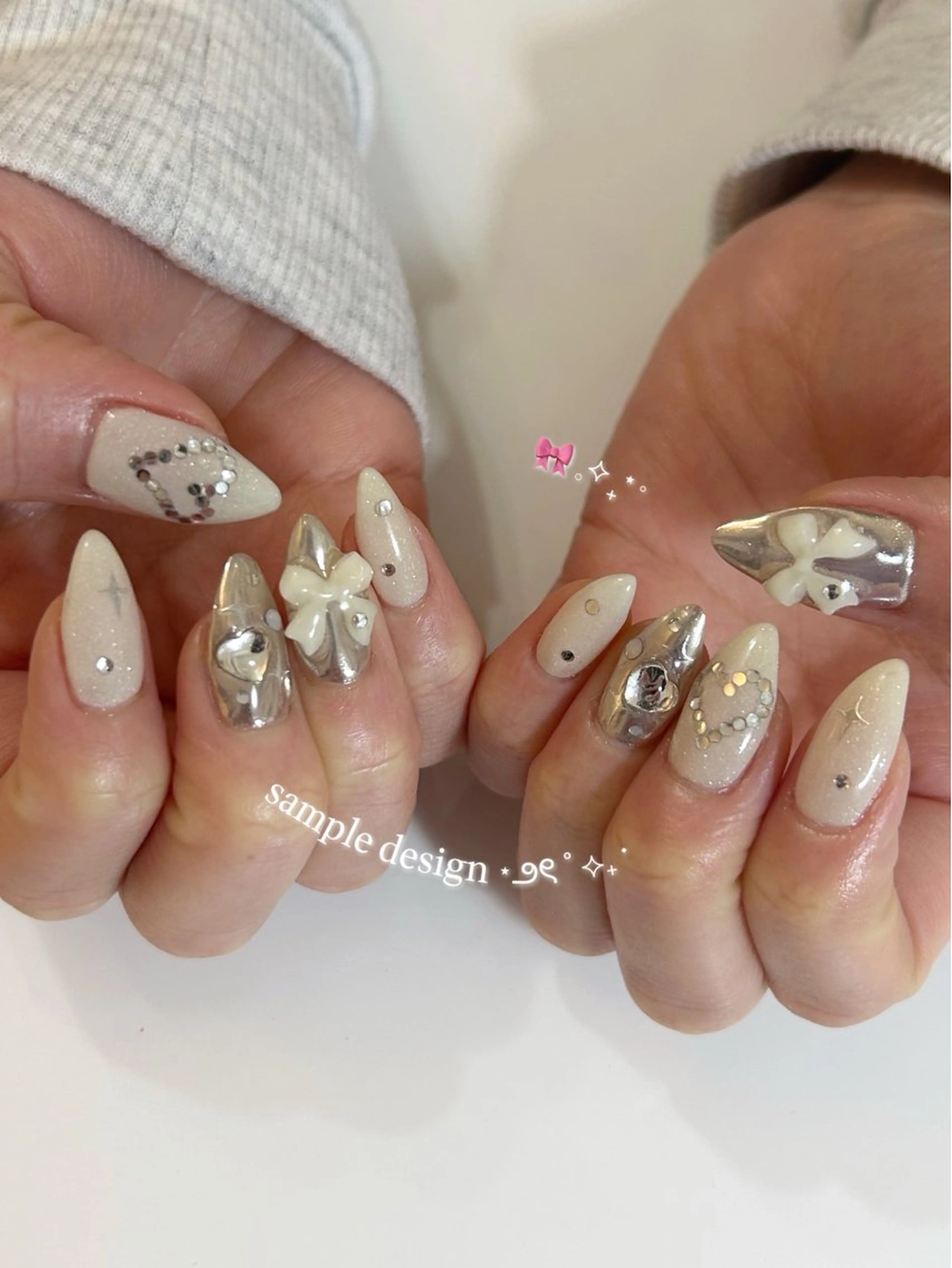 ネイル ハンドネイル ViViA momokaのネイルデザイン