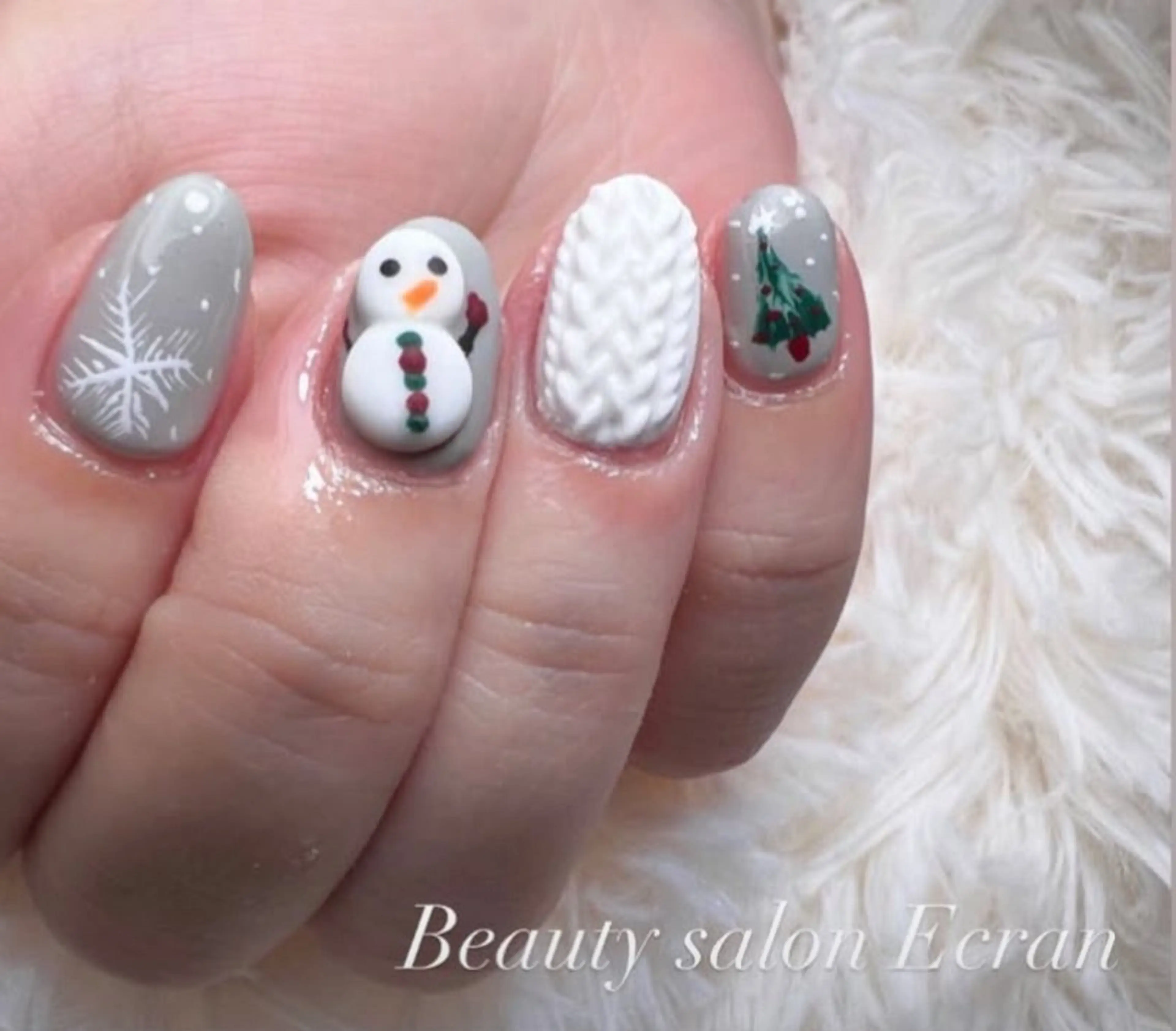 ネイル えくにゃん所属・AMAGASAKI LISAのネイルデザイン