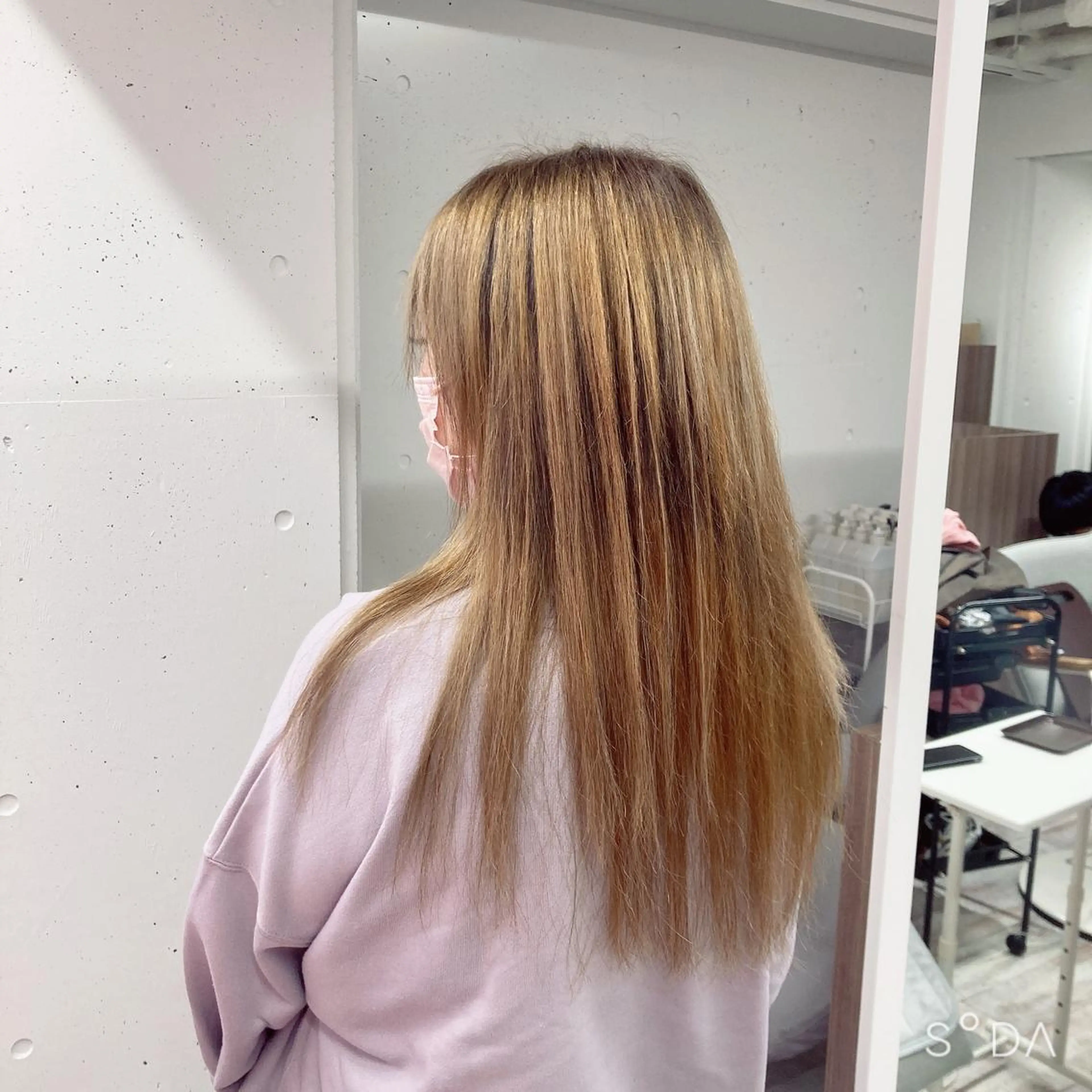 ロング レイヤーカット カット ヘアカラー ミルミー美容室所属・🦄💒💓齎藤 七海子🦄💒💓のマツエク・マツパデザイン